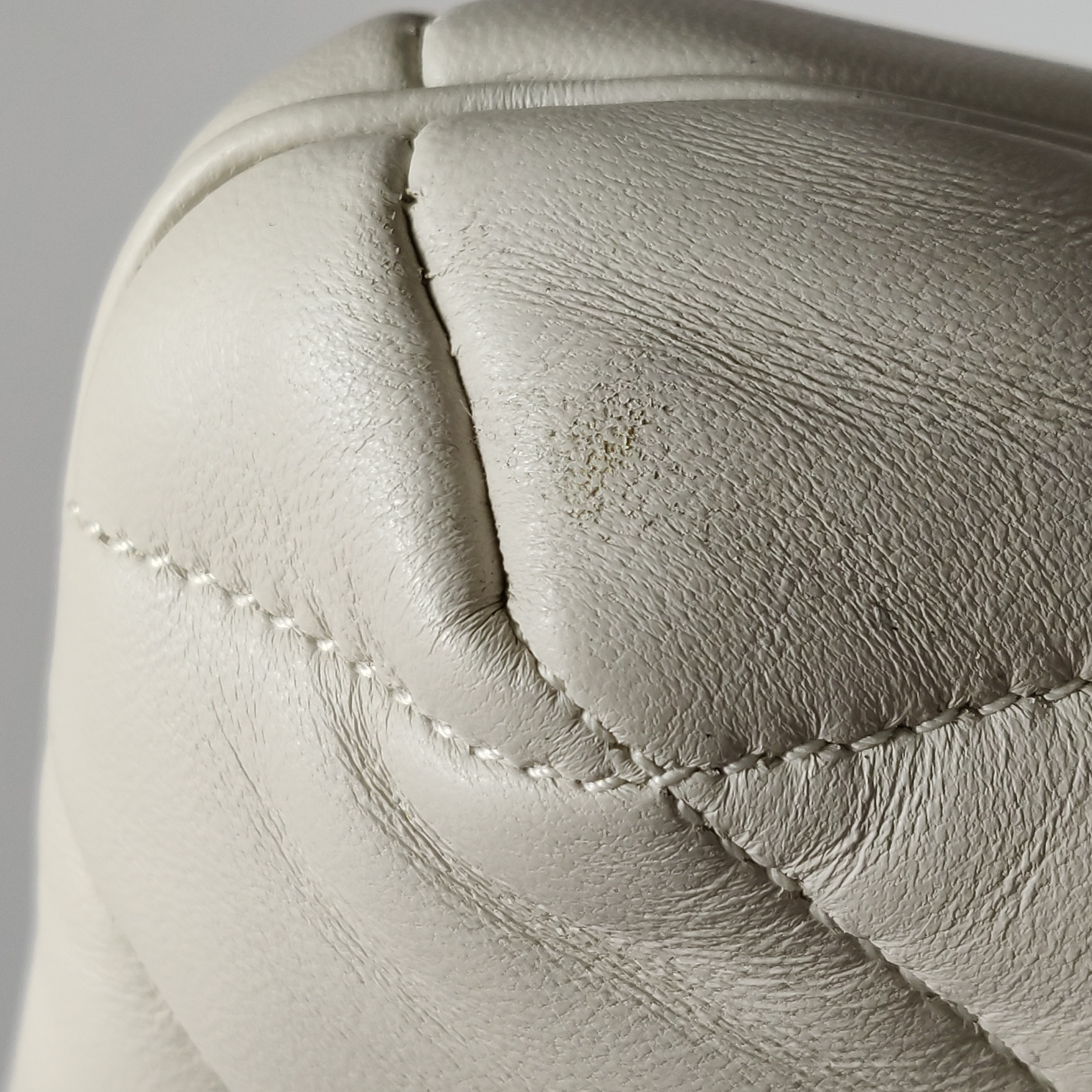 Saint Laurent Le 57 Shoulder Bag Quilted Leather — photo 14 of 15