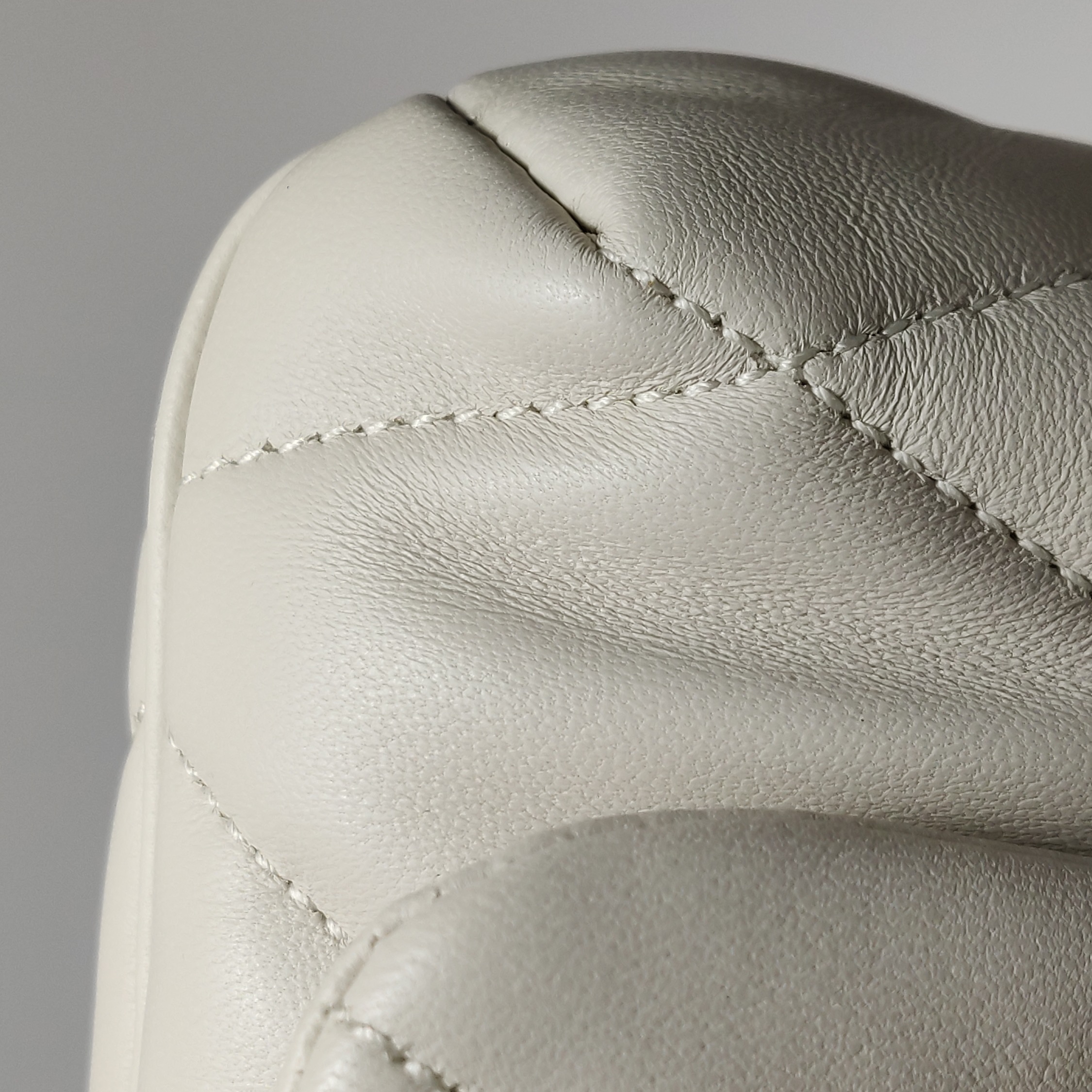 Saint Laurent Le 57 Shoulder Bag Quilted Leather — photo 12 of 15