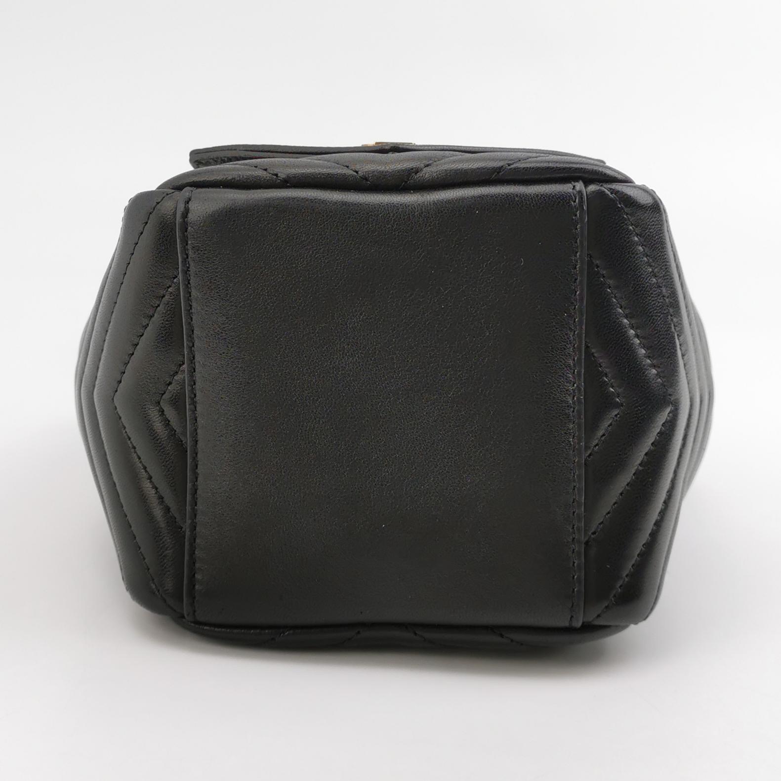 Saint Laurent Joe Bucket Bag Matelasse Chevron Leather Mini — photo 6 of 15