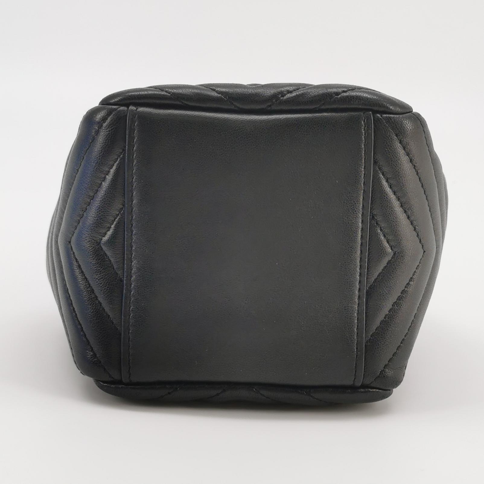 Saint Laurent Joe Bucket Bag Matelasse Chevron Leather Mini — photo 6 of 15