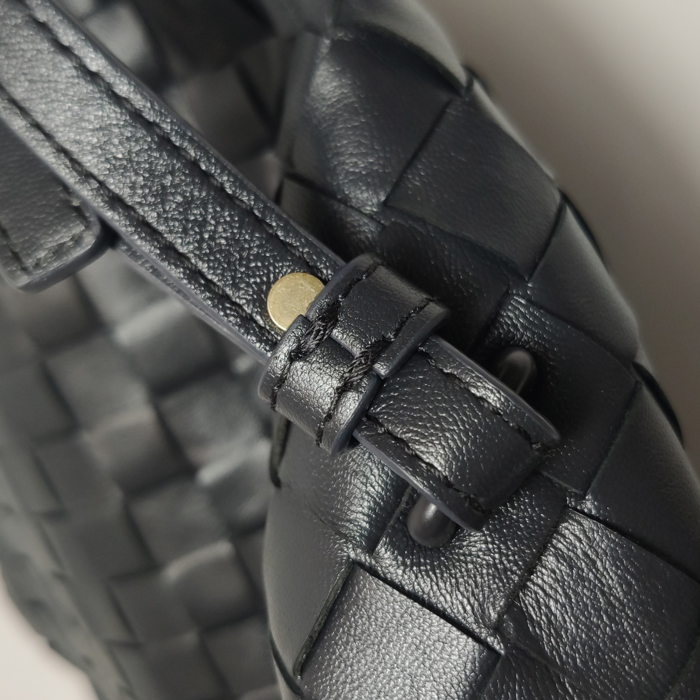 Bottega Veneta Hop Hobo Intrecciato Leather Mini — photo 11 of 17