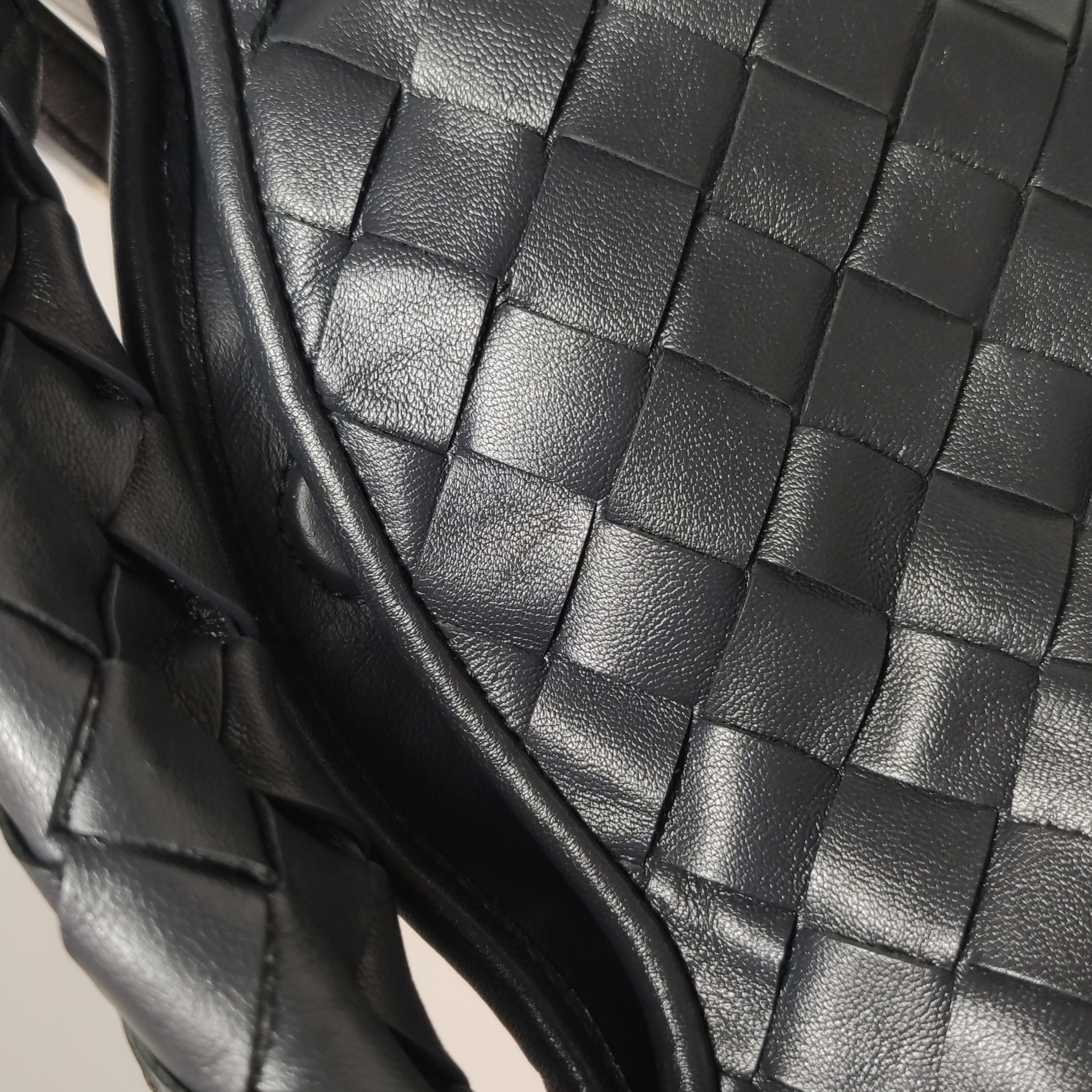 Bottega Veneta Hop Hobo Intrecciato Leather Mini — photo 13 of 17