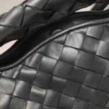 Bottega Veneta Hop Hobo Intrecciato Leather Mini — thumbnail 13