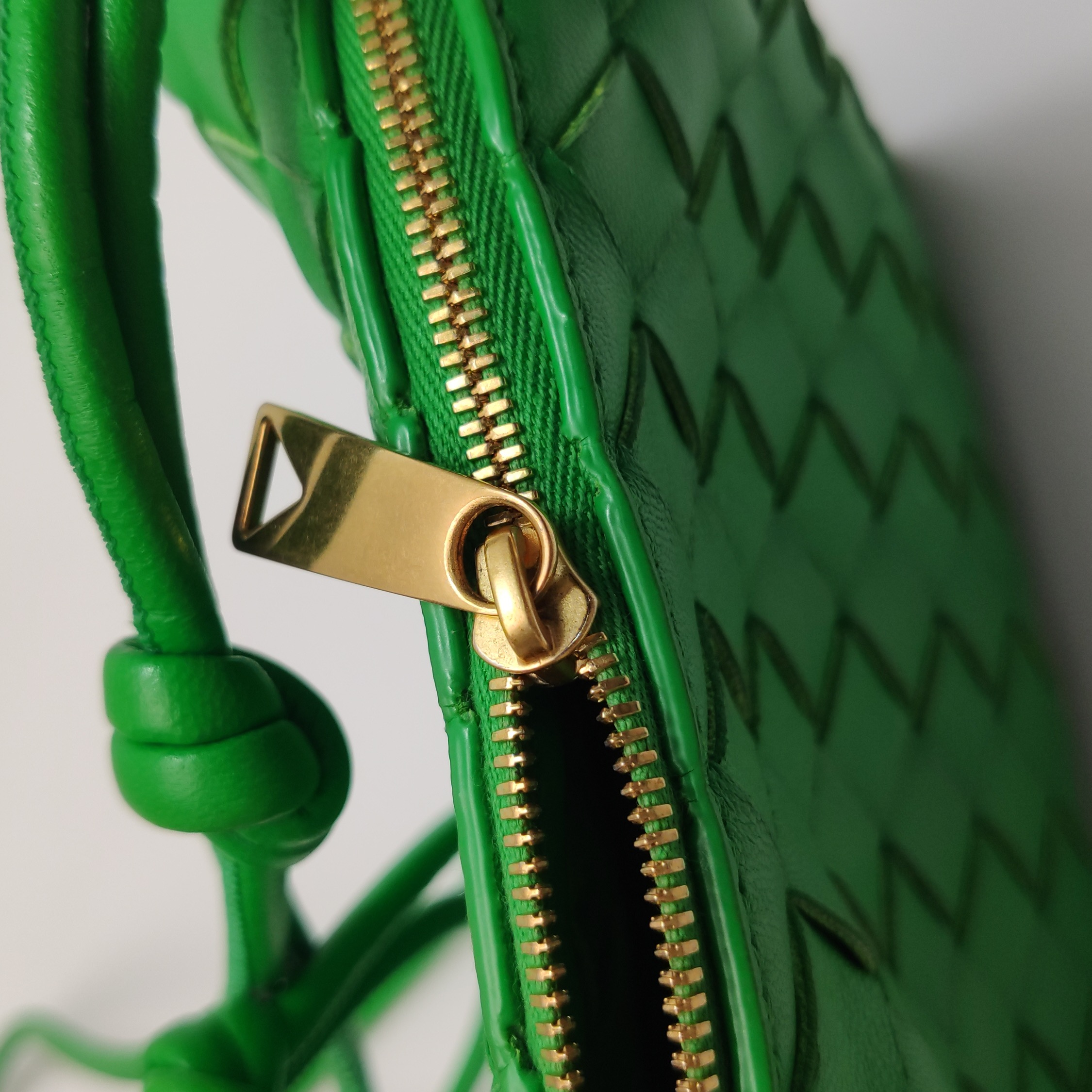 Bottega Veneta Loop Crossbody Bag Intrecciato Nappa Mini — photo 10 of 17