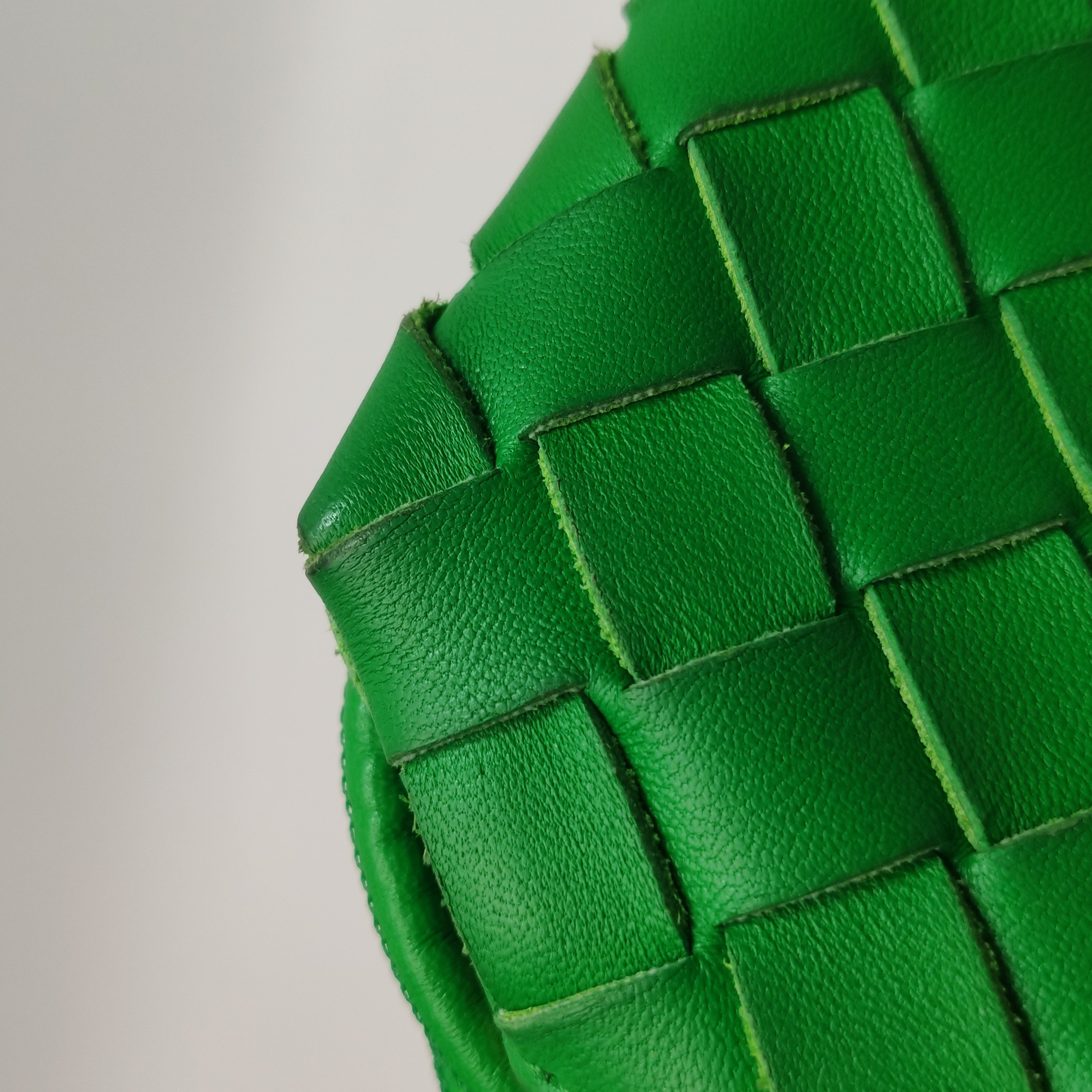 Bottega Veneta Loop Crossbody Bag Intrecciato Nappa Mini — photo 16 of 17
