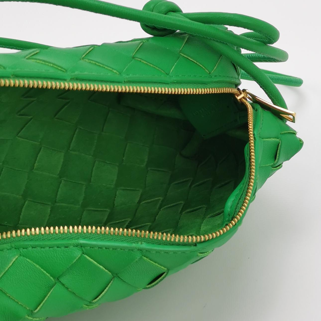 Bottega Veneta Loop Crossbody Bag Intrecciato Nappa Mini — photo 7 of 9