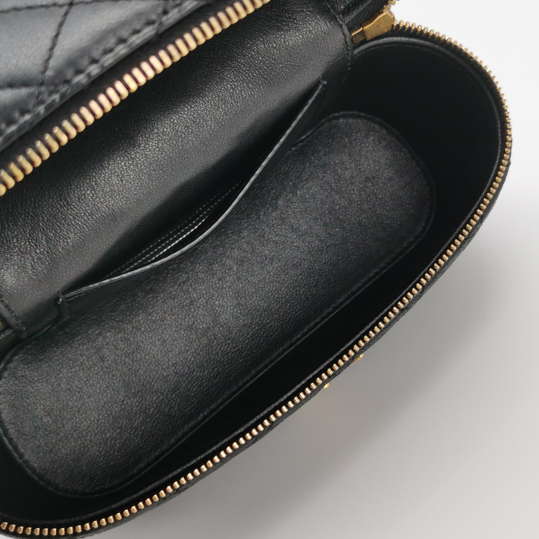 Saint Laurent Gaby Zip Around Vanity Bag Quilted Leather — photo 7 of 19