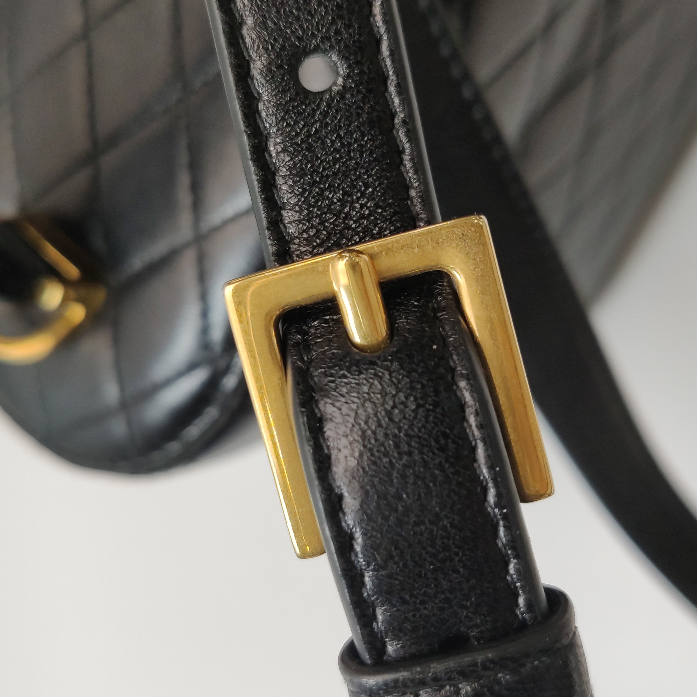 Saint Laurent Gaby Zip Around Vanity Bag Quilted Leather — photo 13 of 19