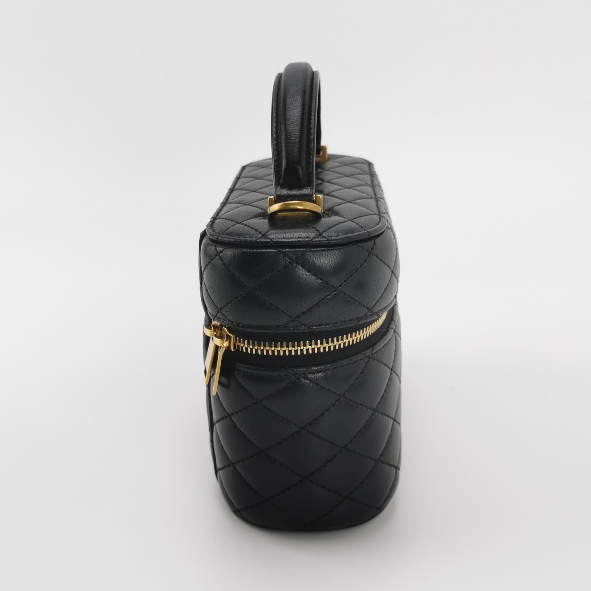 Saint Laurent Gaby Zip Around Vanity Bag Quilted Leather — photo 5 of 16