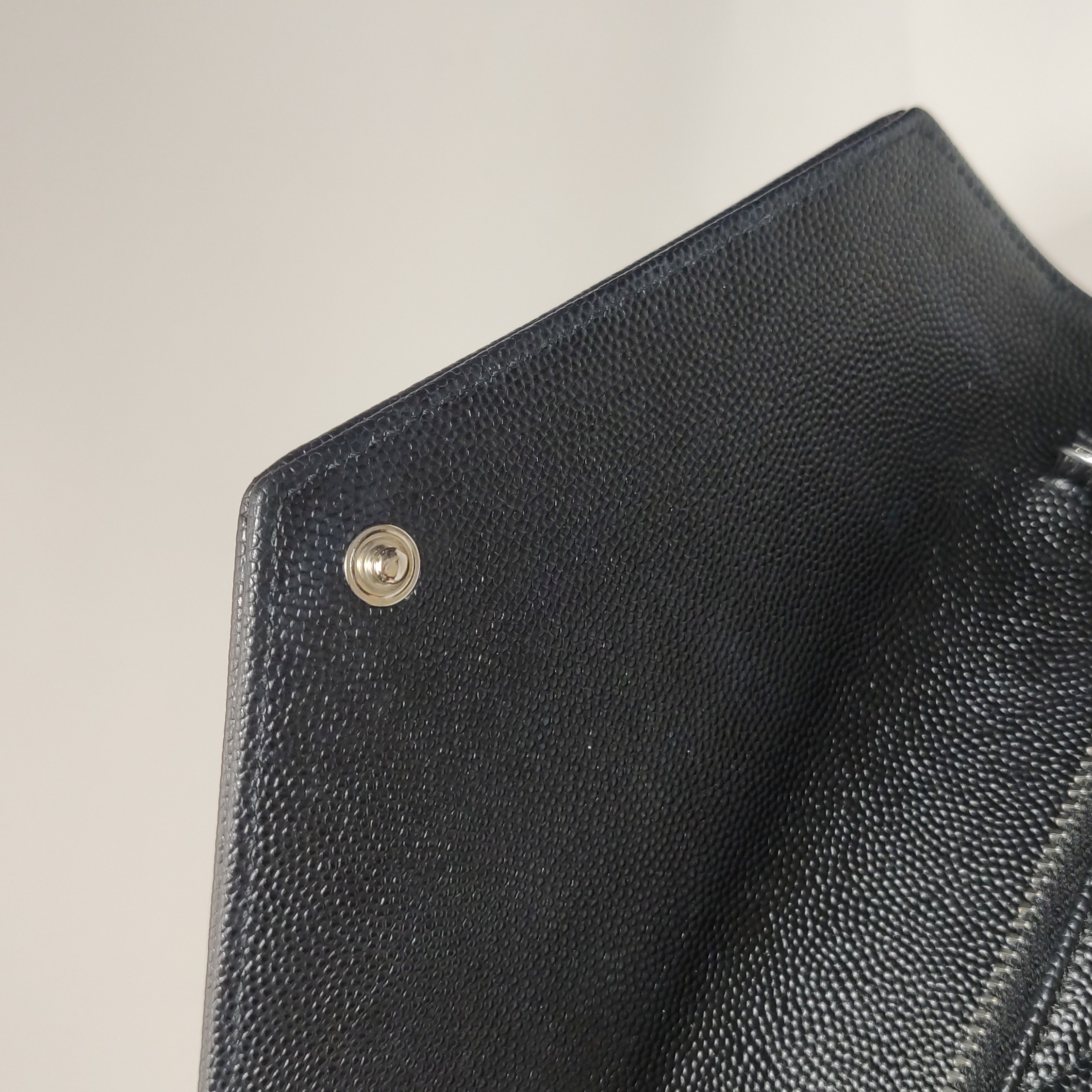 Saint Laurent Classic Monogram Envelope Satchel Matelasse Chevron Leather — photo 15 of 18