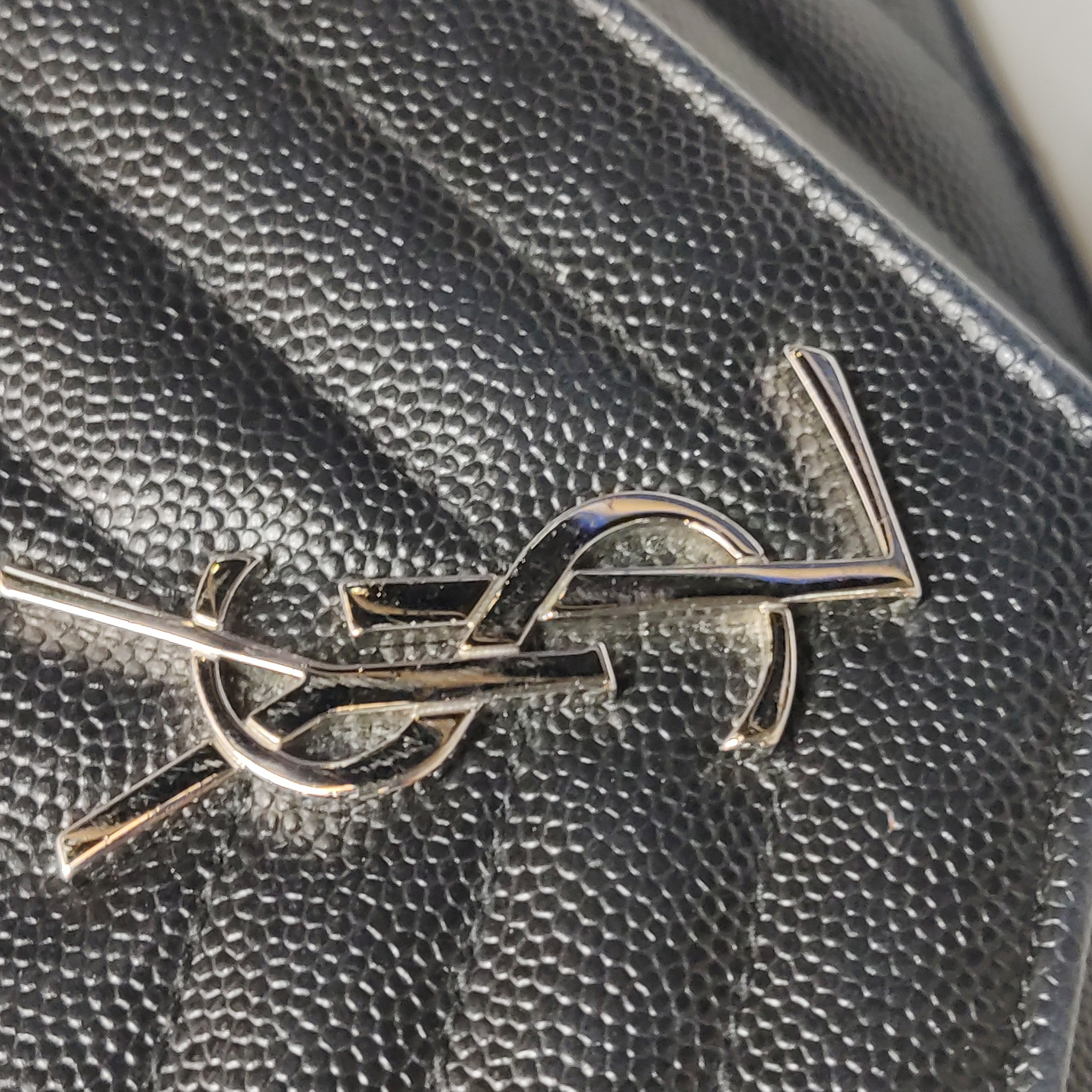 Saint Laurent Classic Monogram Envelope Satchel Matelasse Chevron Leather — photo 9 of 18