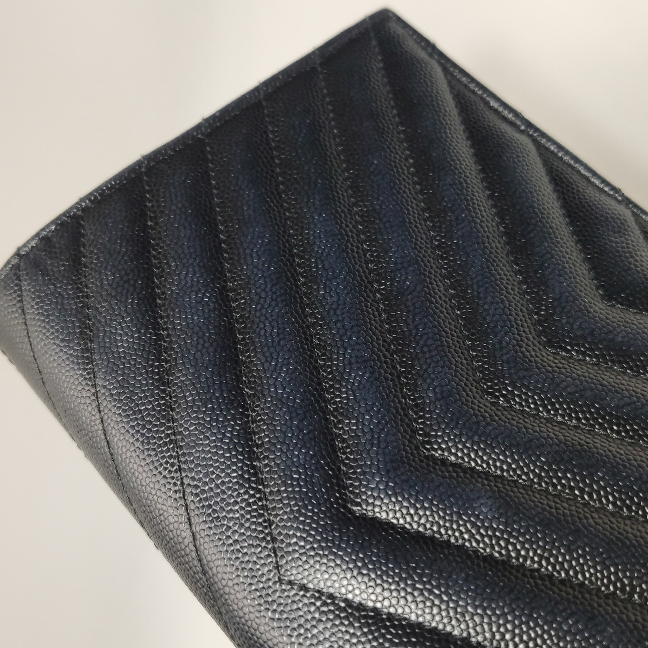 Saint Laurent Classic Monogram Envelope Satchel Matelasse Chevron Leather — photo 16 of 18