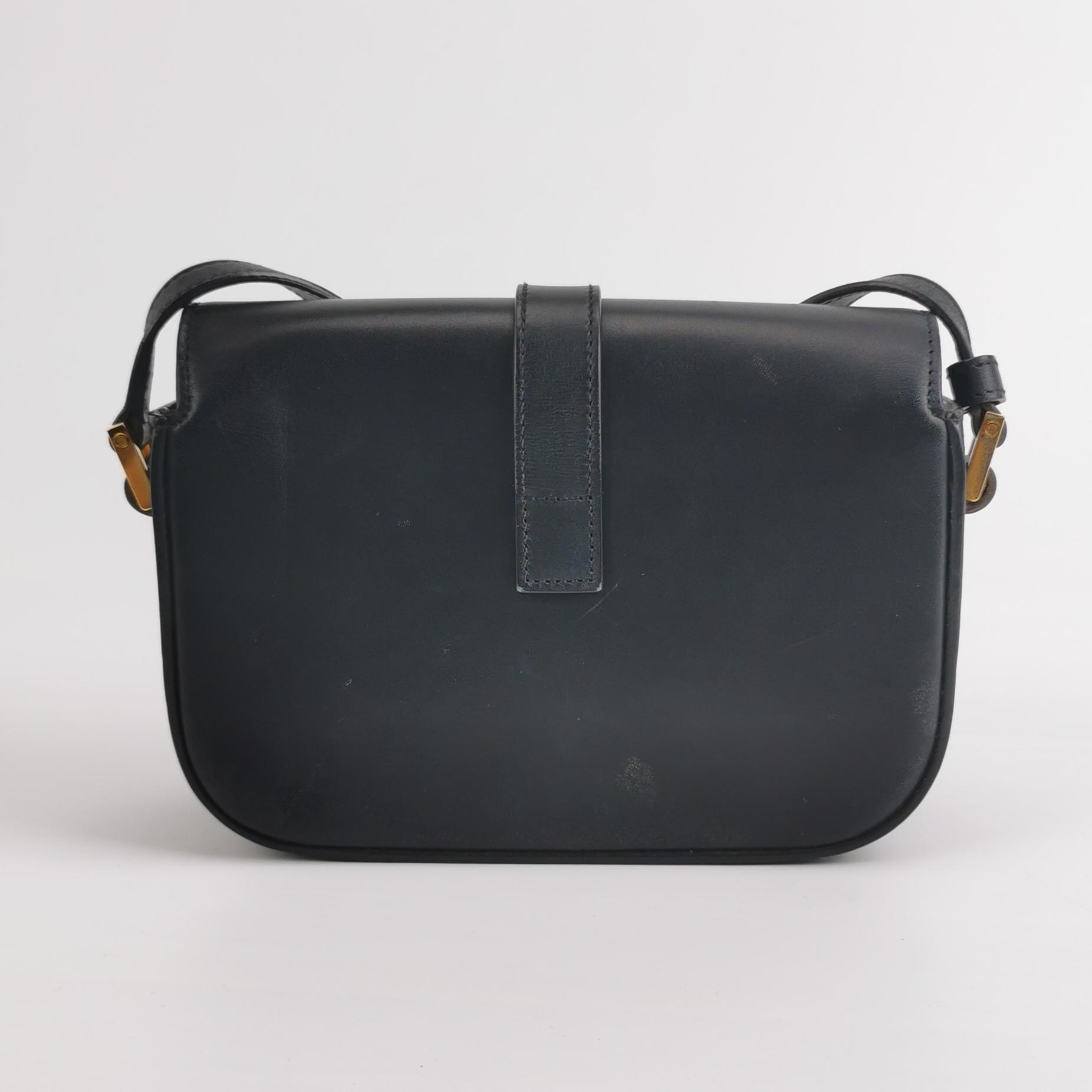Saint Laurent Classic Monogram Universite Bag Leather — photo 3 of 19