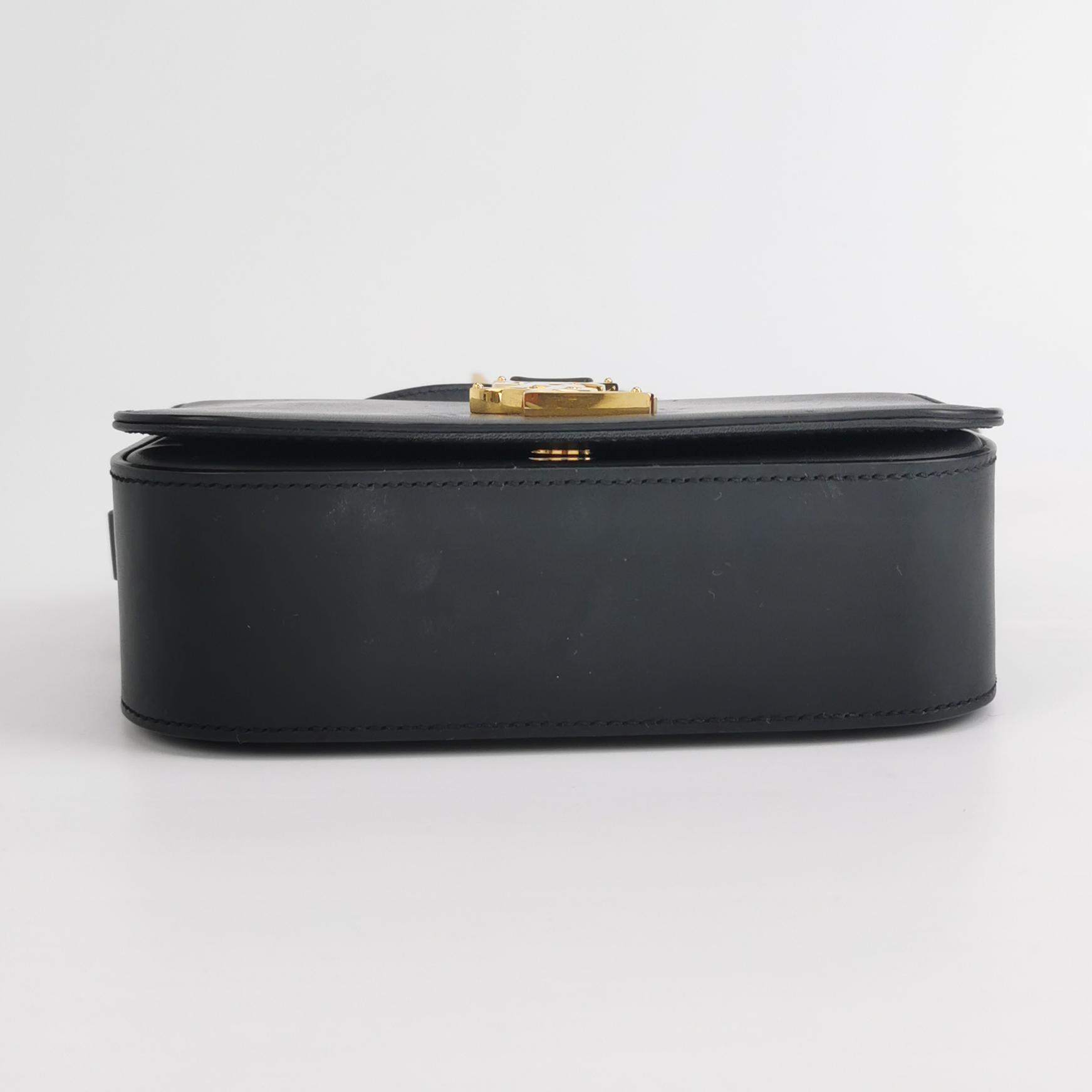 Saint Laurent Classic Monogram Universite Bag Leather — photo 6 of 19