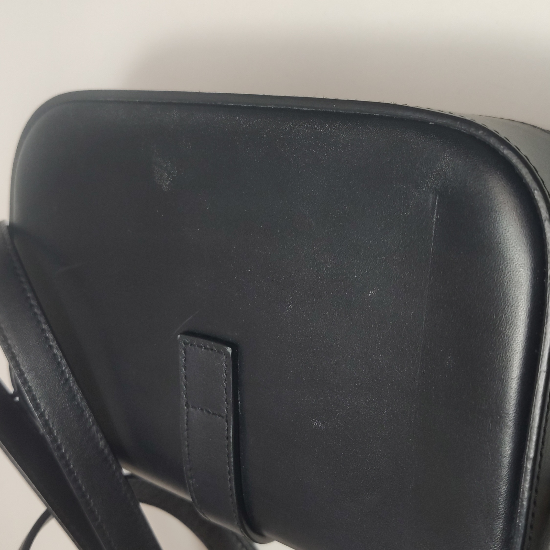 Saint Laurent Classic Monogram Universite Bag Leather — photo 12 of 19
