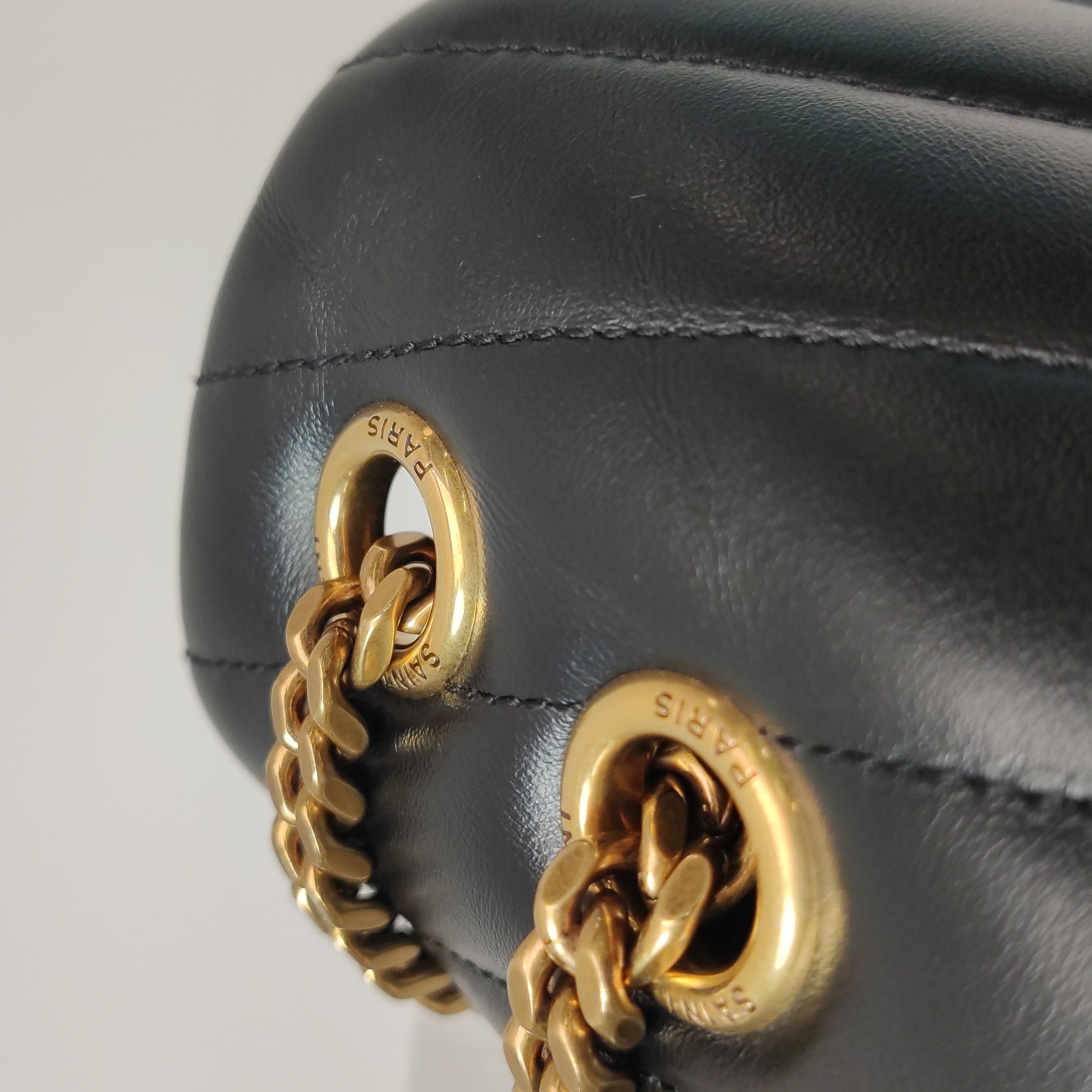 Saint Laurent Loulou Shoulder Bag Matelasse Chevron Leather Medium — photo 14 of 16