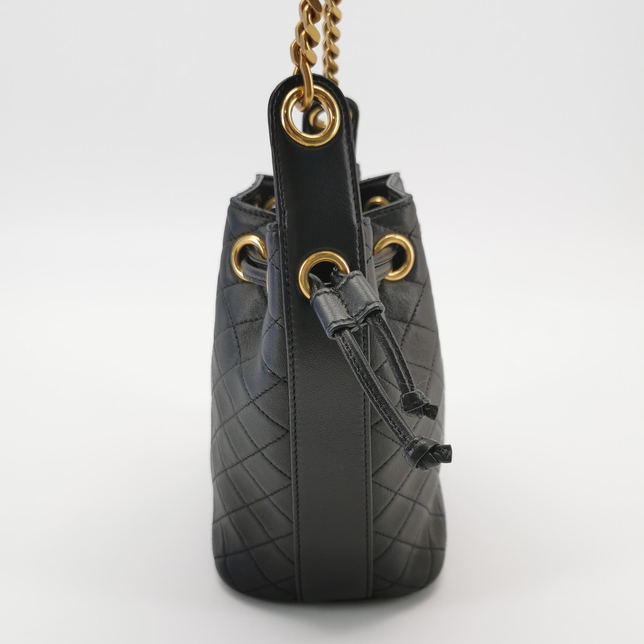 Saint Laurent Cassandre Black Bucket Bag — photo 4 of 15