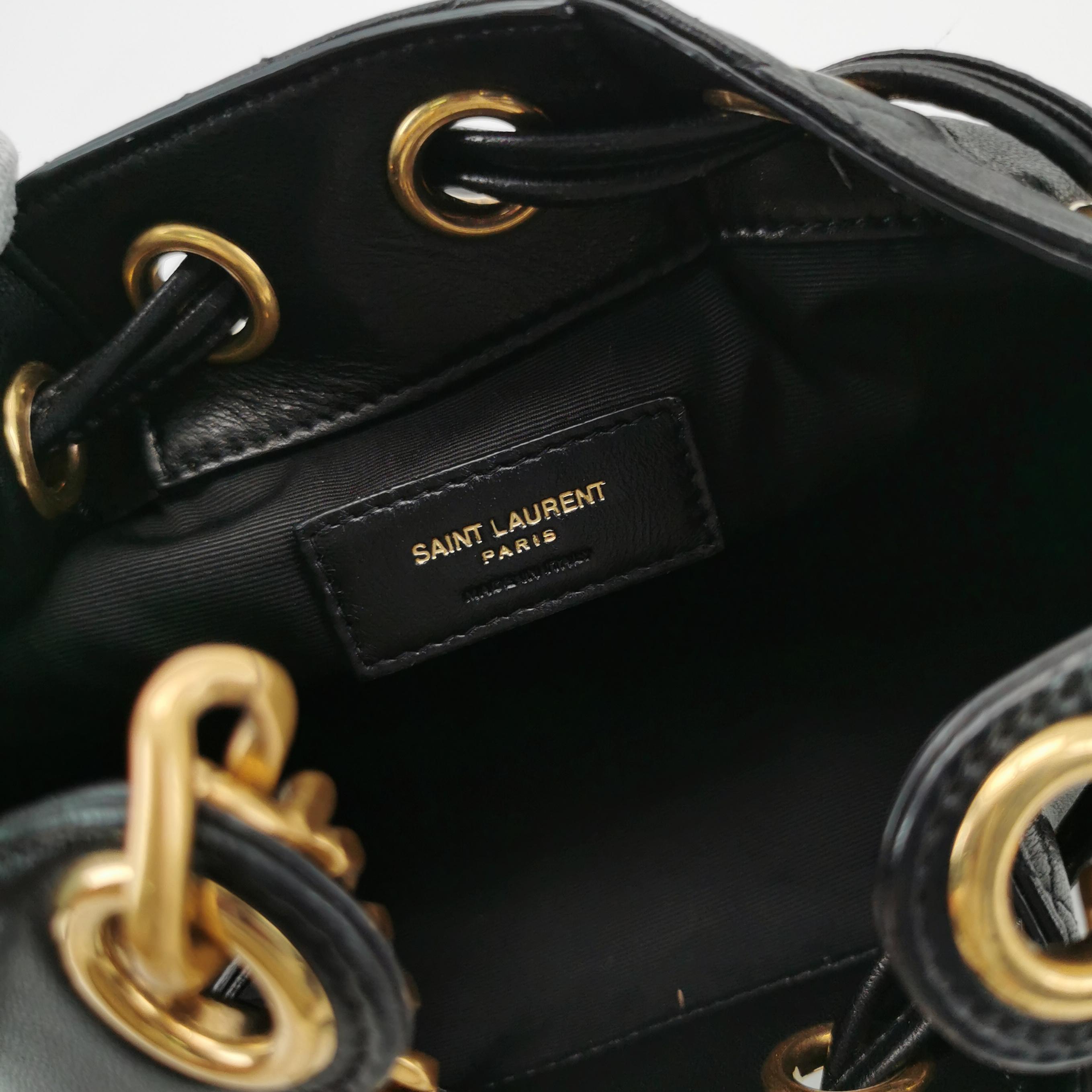 Saint Laurent Cassandre Black Bucket Bag — photo 8 of 15