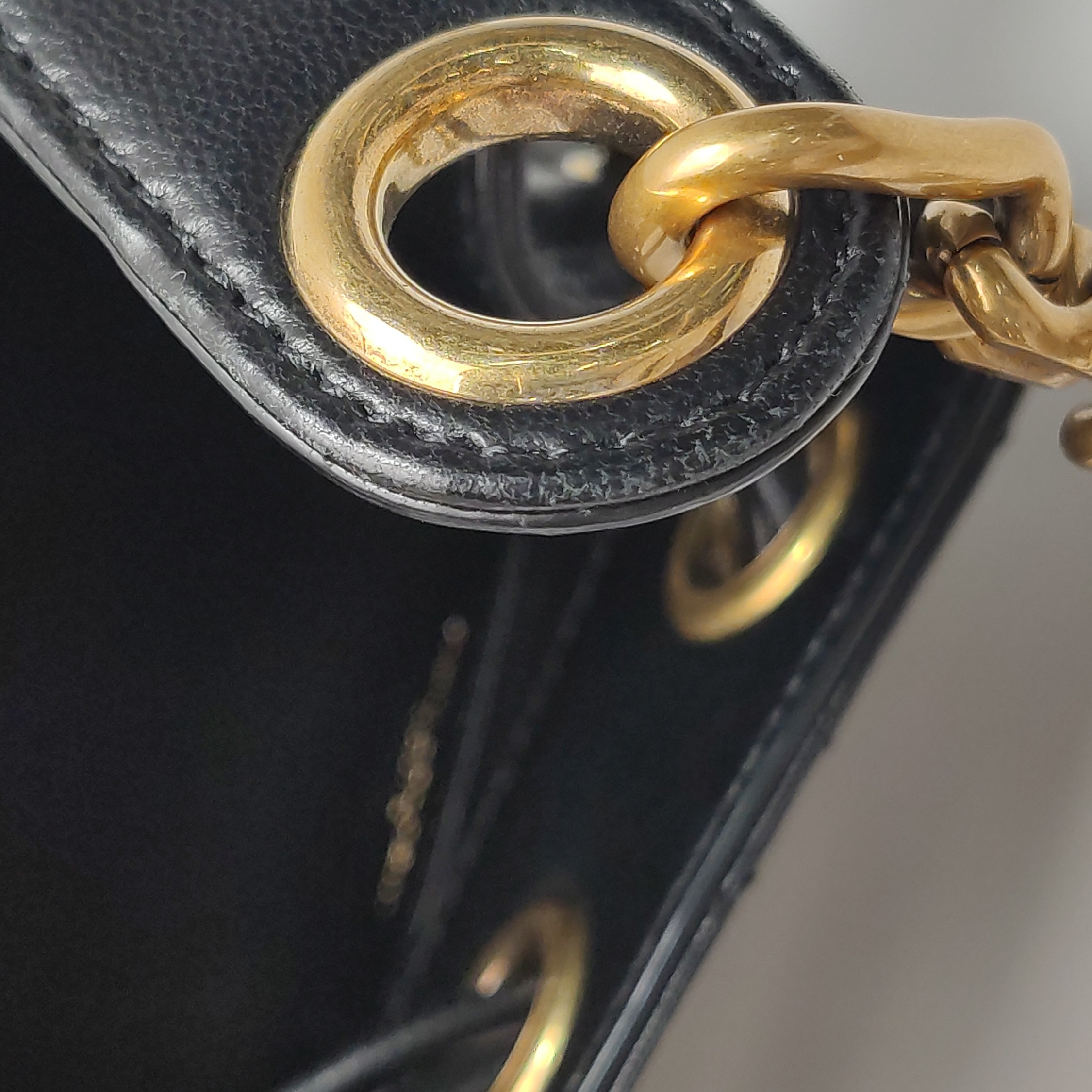 Saint Laurent Cassandre Black Bucket Bag — photo 12 of 15