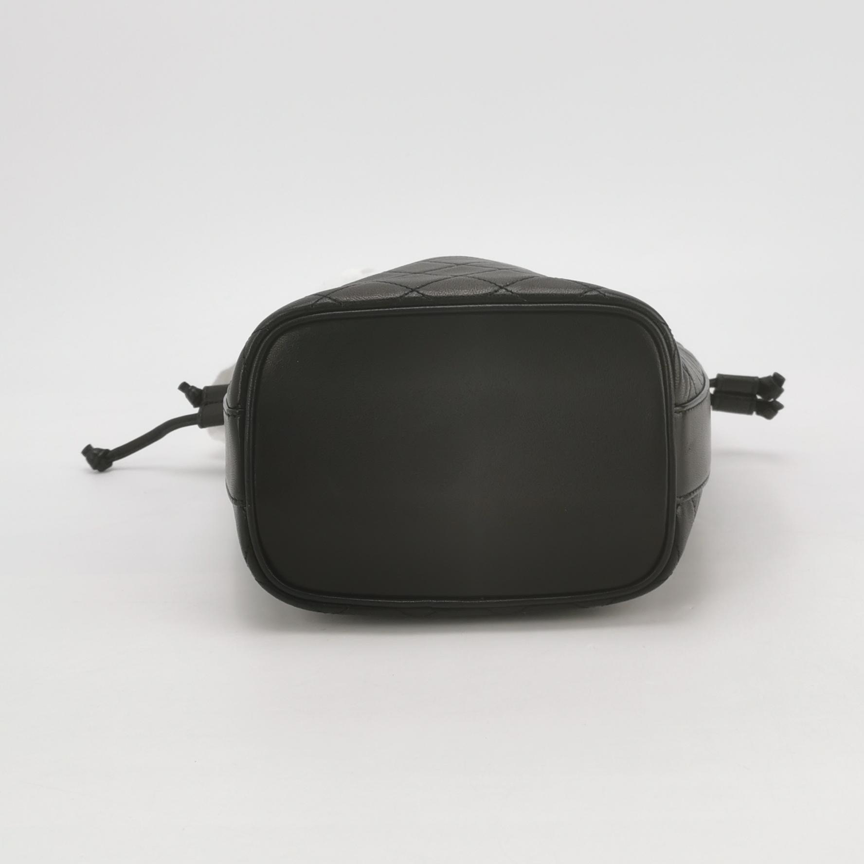 Saint Laurent Cassandre Black Bucket Bag — photo 6 of 15
