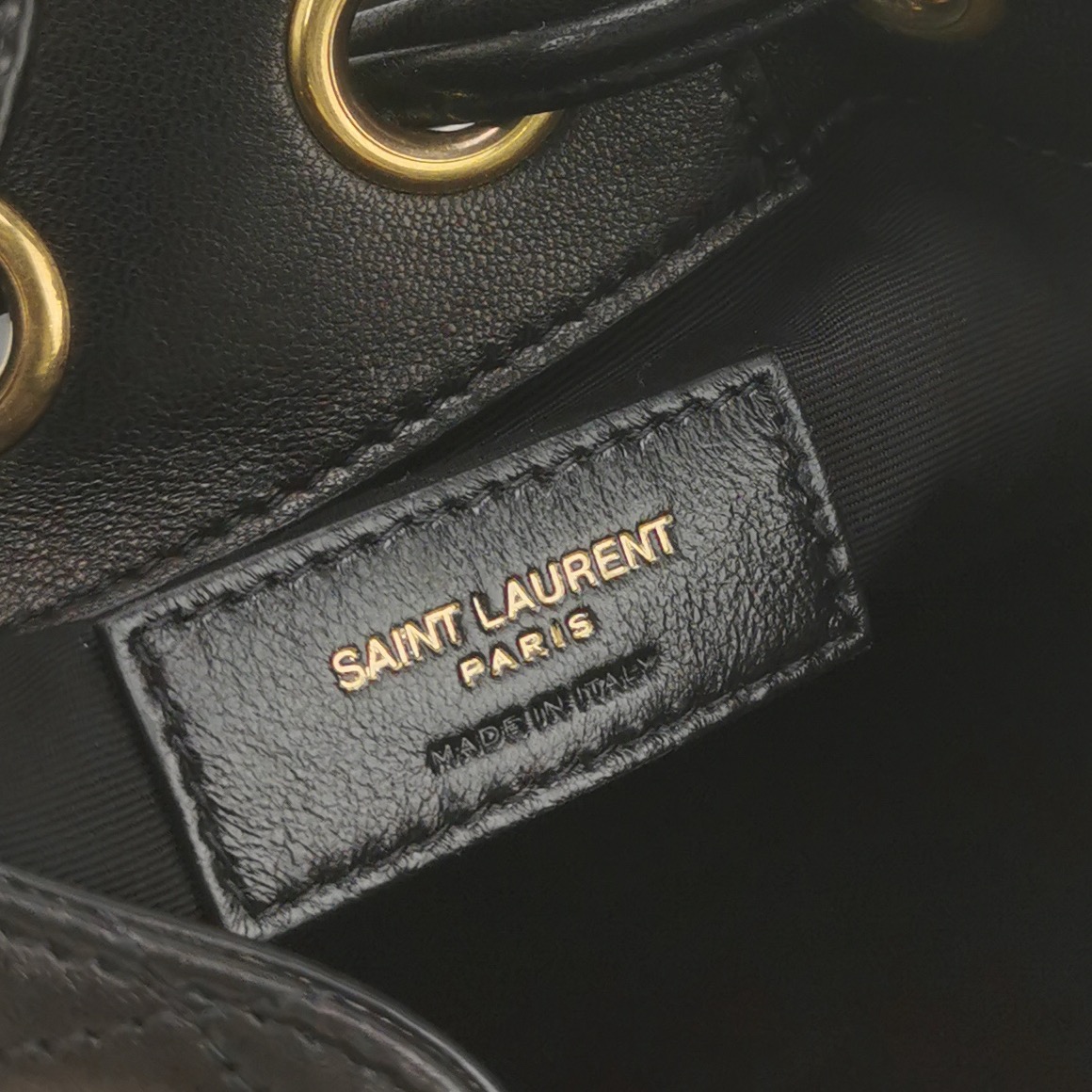 Saint Laurent Cassandre Black Bucket Bag — photo 8 of 15