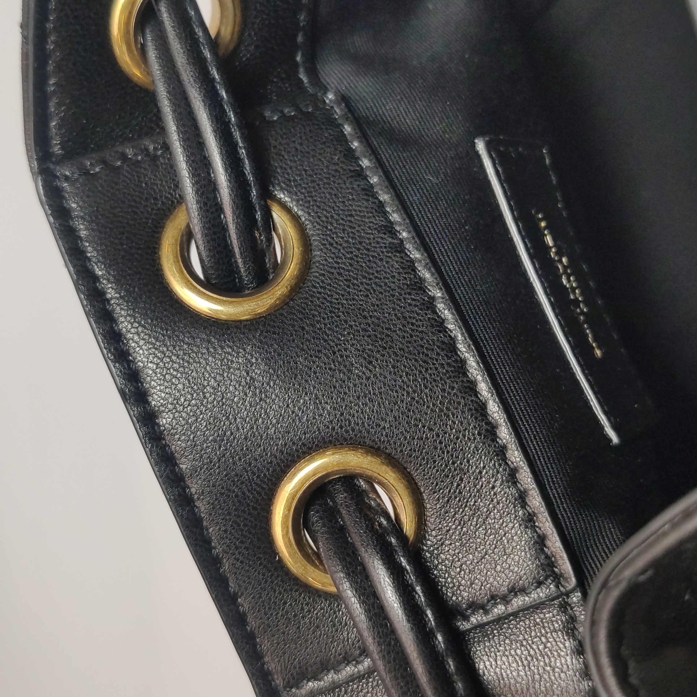 Saint Laurent Cassandre Black Bucket Bag — photo 9 of 15