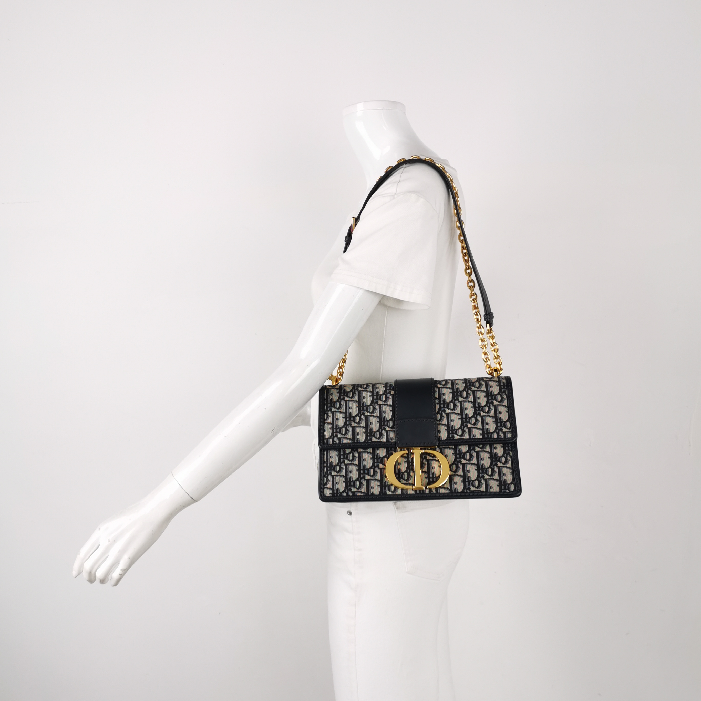 Dior 30 Montaigne Chain Flap Bag Oblique Canvas — alternate view