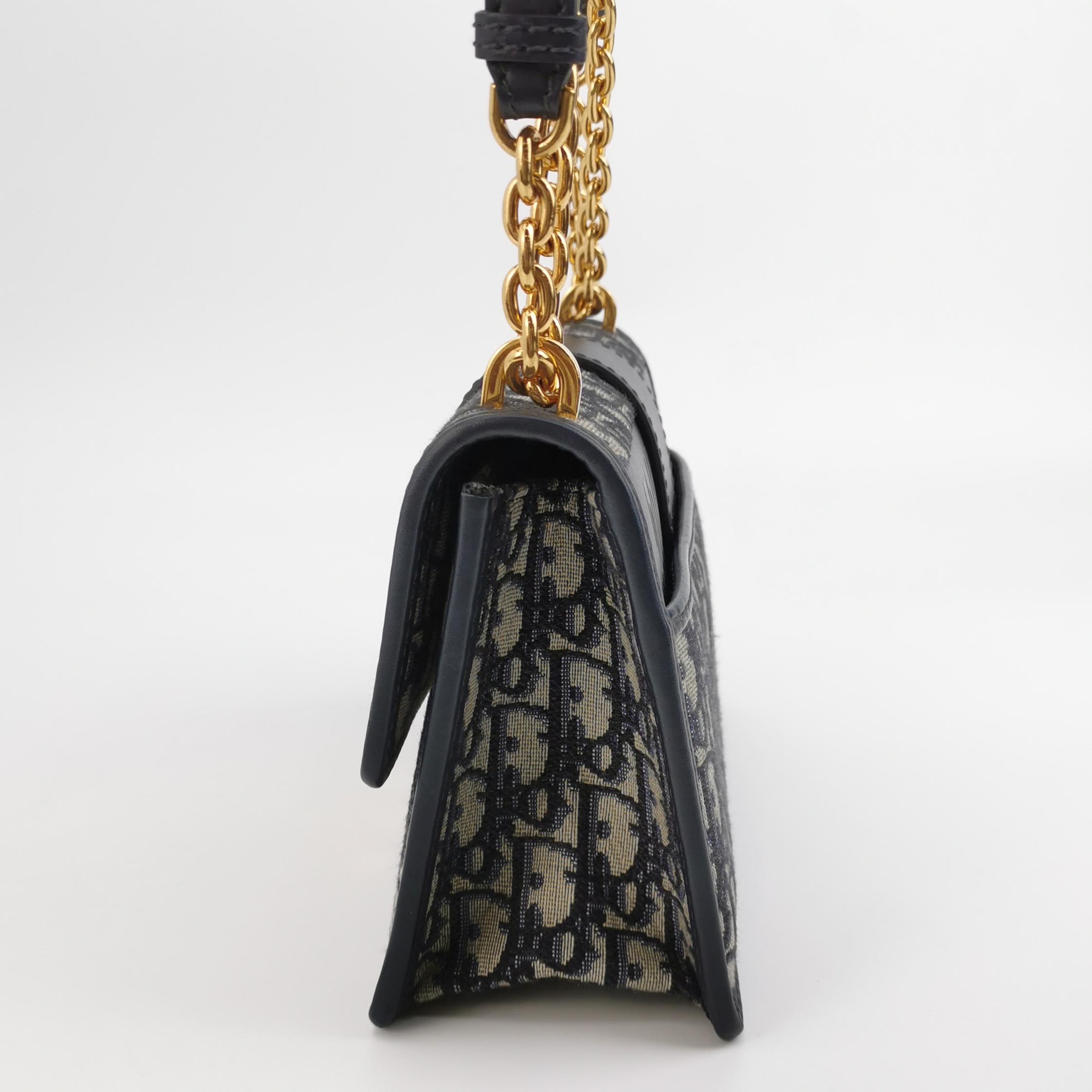 Dior 30 Montaigne Chain Flap Bag Oblique Canvas — photo 5 of 13