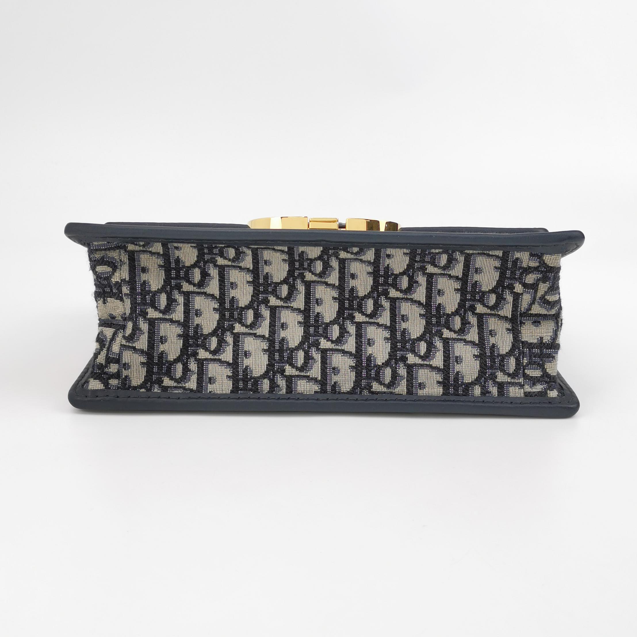 Dior 30 Montaigne Chain Flap Bag Oblique Canvas — photo 6 of 13