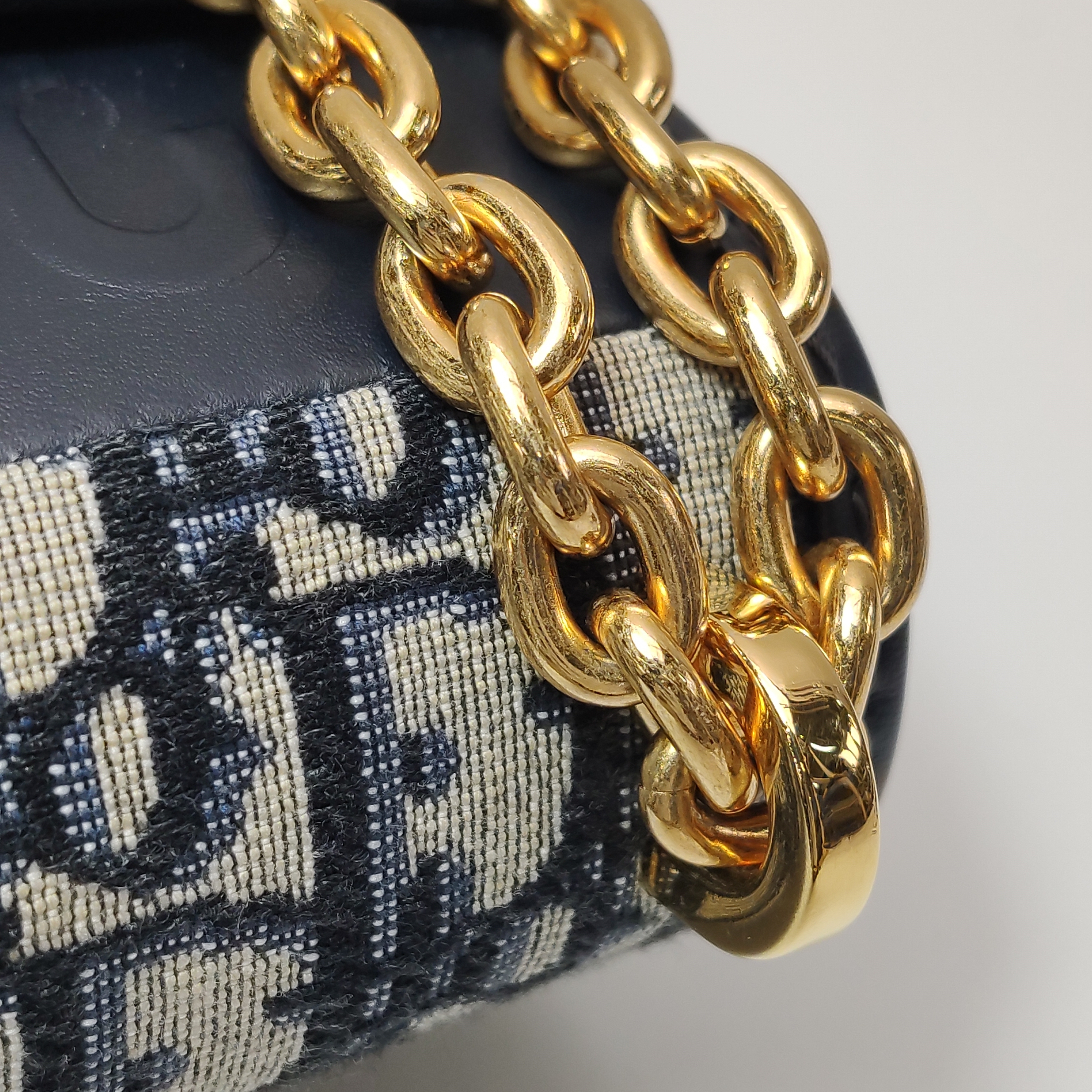 Dior 30 Montaigne Chain Flap Bag Oblique Canvas — photo 12 of 13