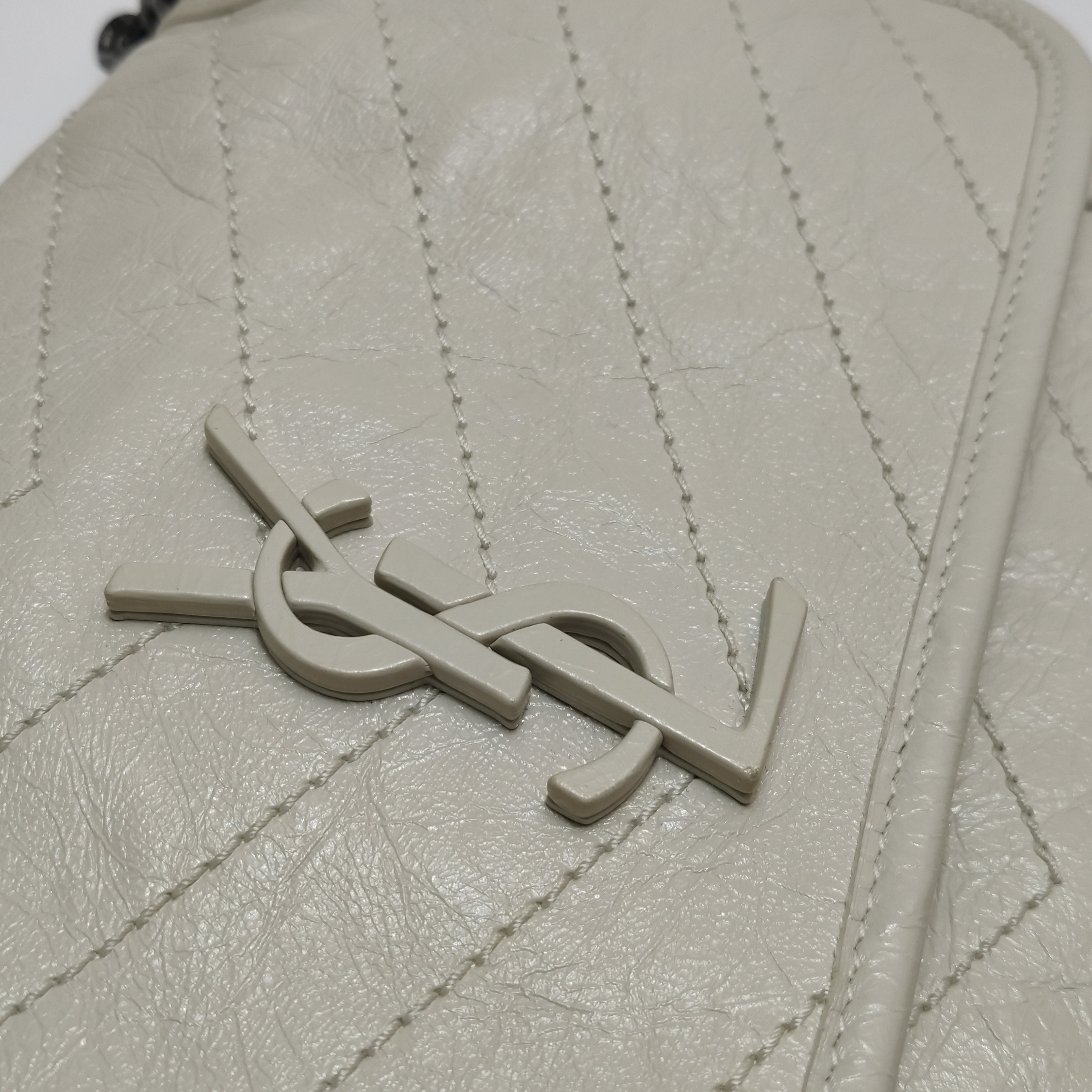 Saint Laurent（YSL） Niki Chain Flap Bag Matelasse Chevron Leather Medium — photo 17 of 17