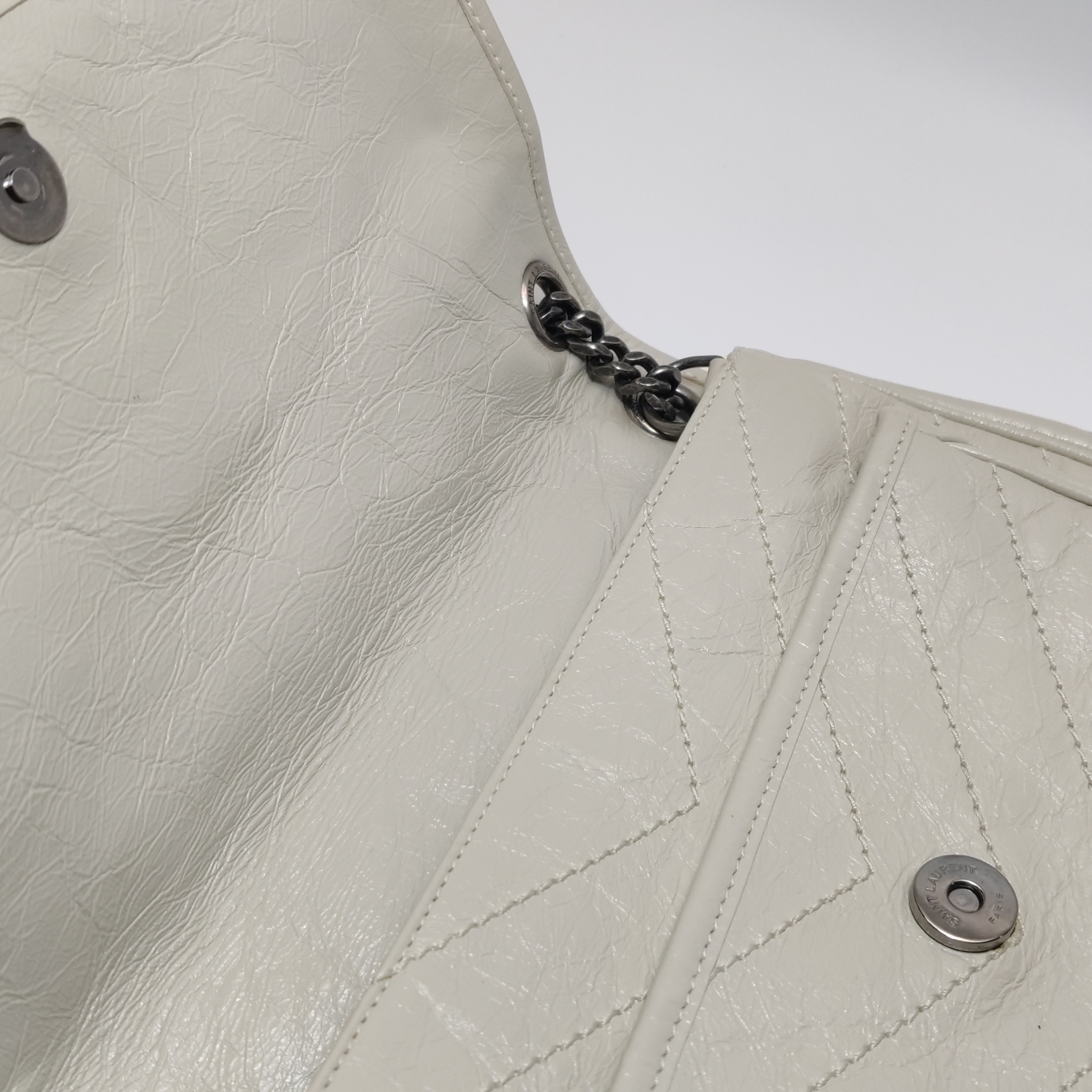 Saint Laurent（YSL） Niki Chain Flap Bag Matelasse Chevron Leather Medium — photo 9 of 17