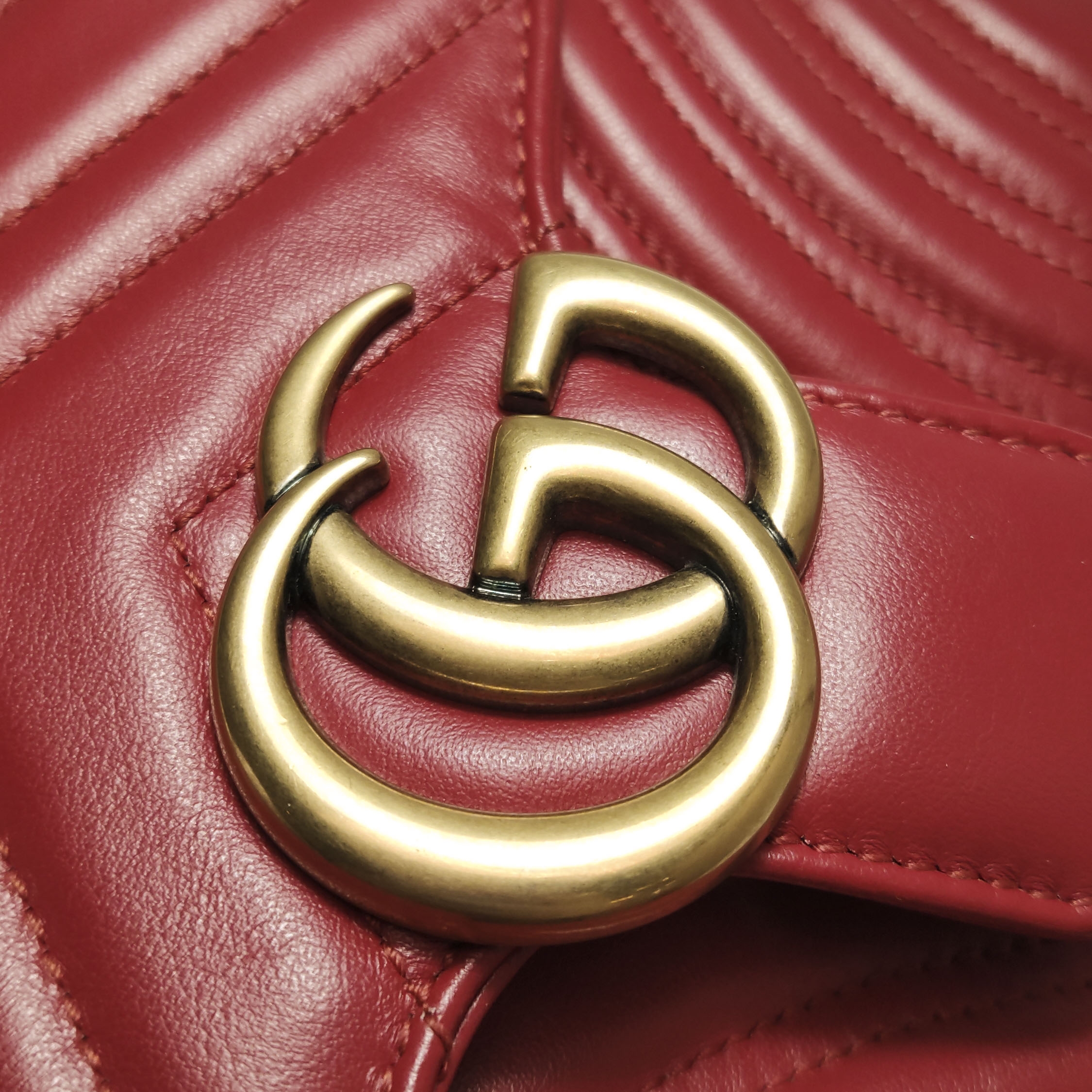 Gucci GG Marmont Flap Bag Matelasse Leather Small — photo 12 of 16