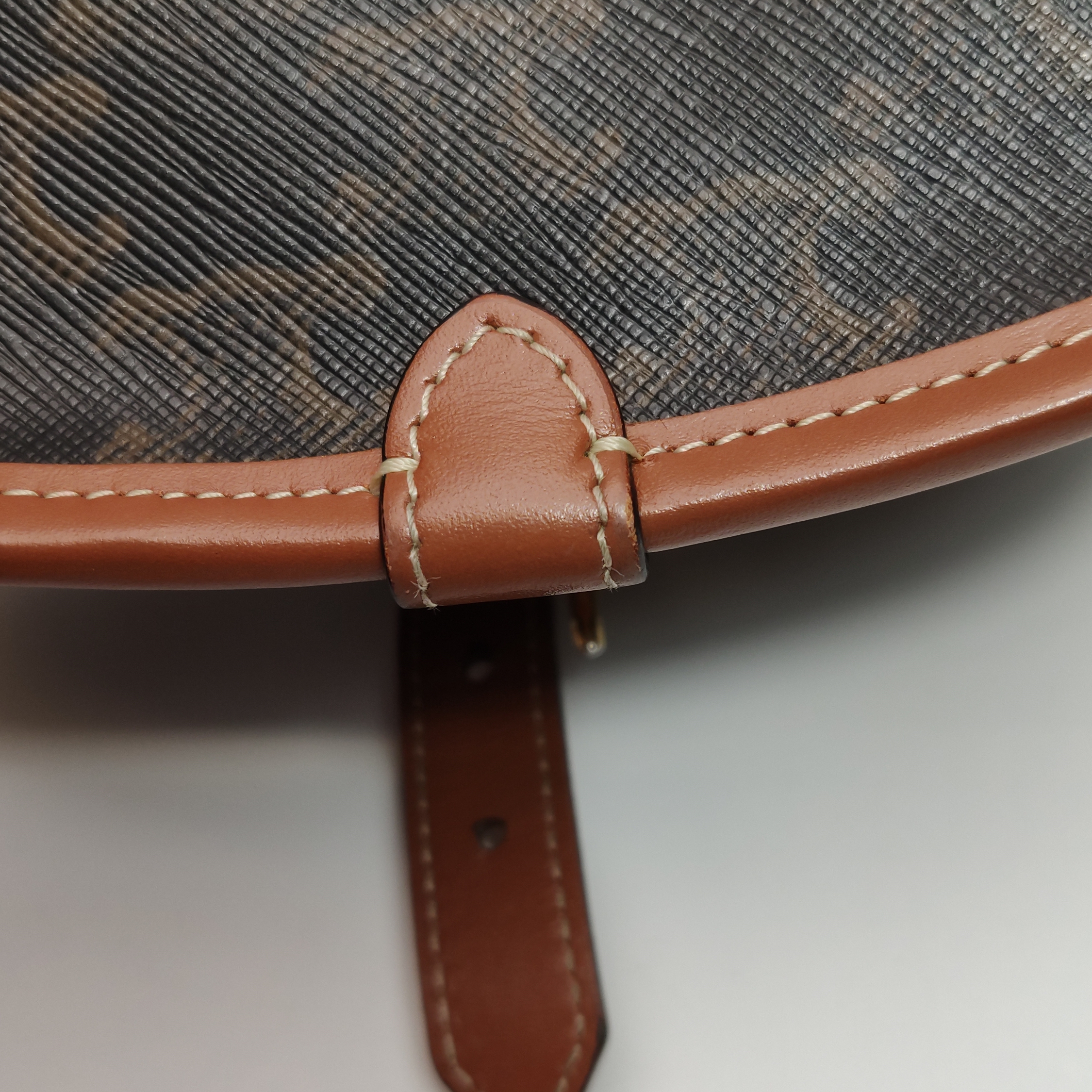 Celine Folco Bag Triomphe Coated Canvas Medium — photo 17 of 21