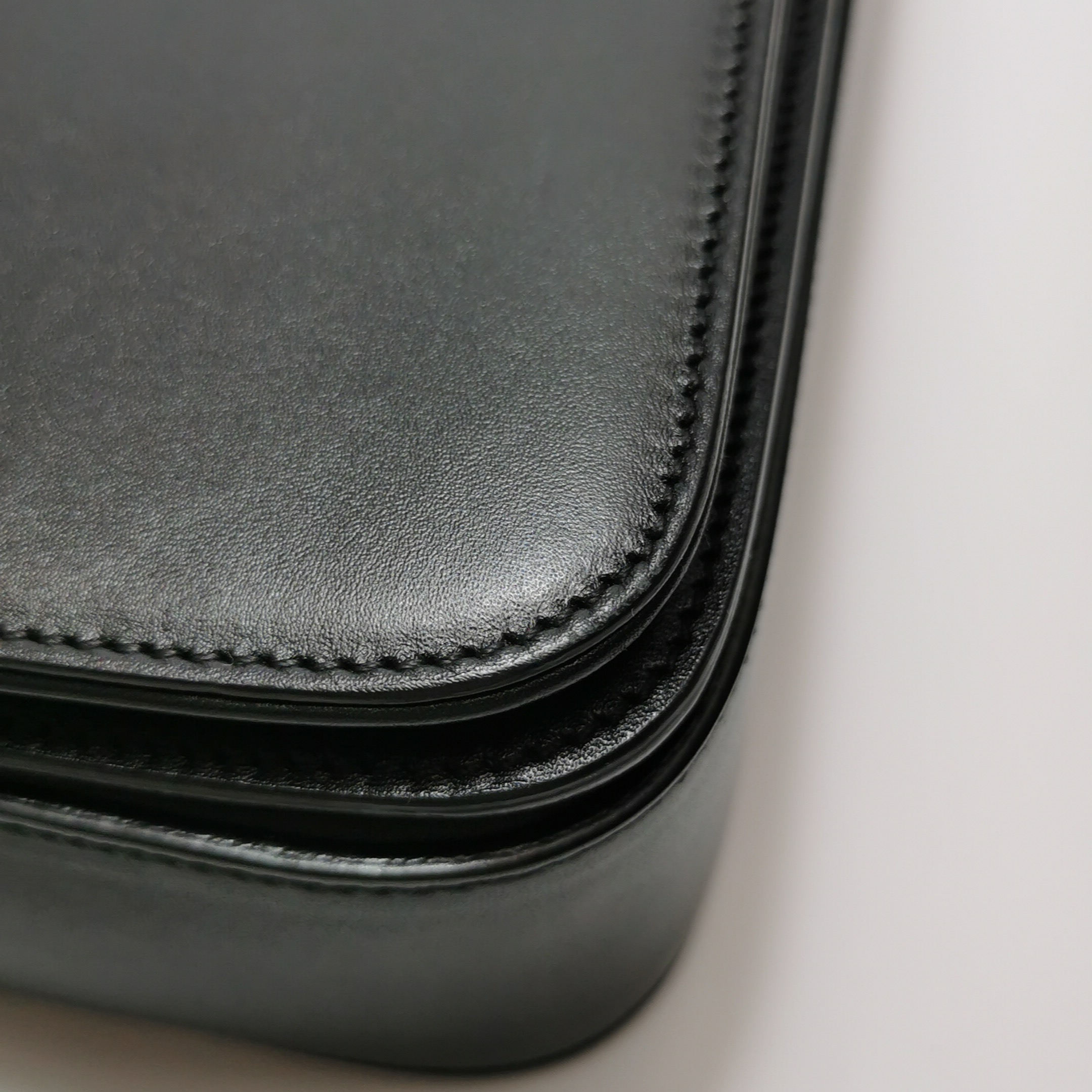 Saint Laurent(YSL) Classic Monogram Universite Messenger Bag Leather Medium — photo 28 of 28