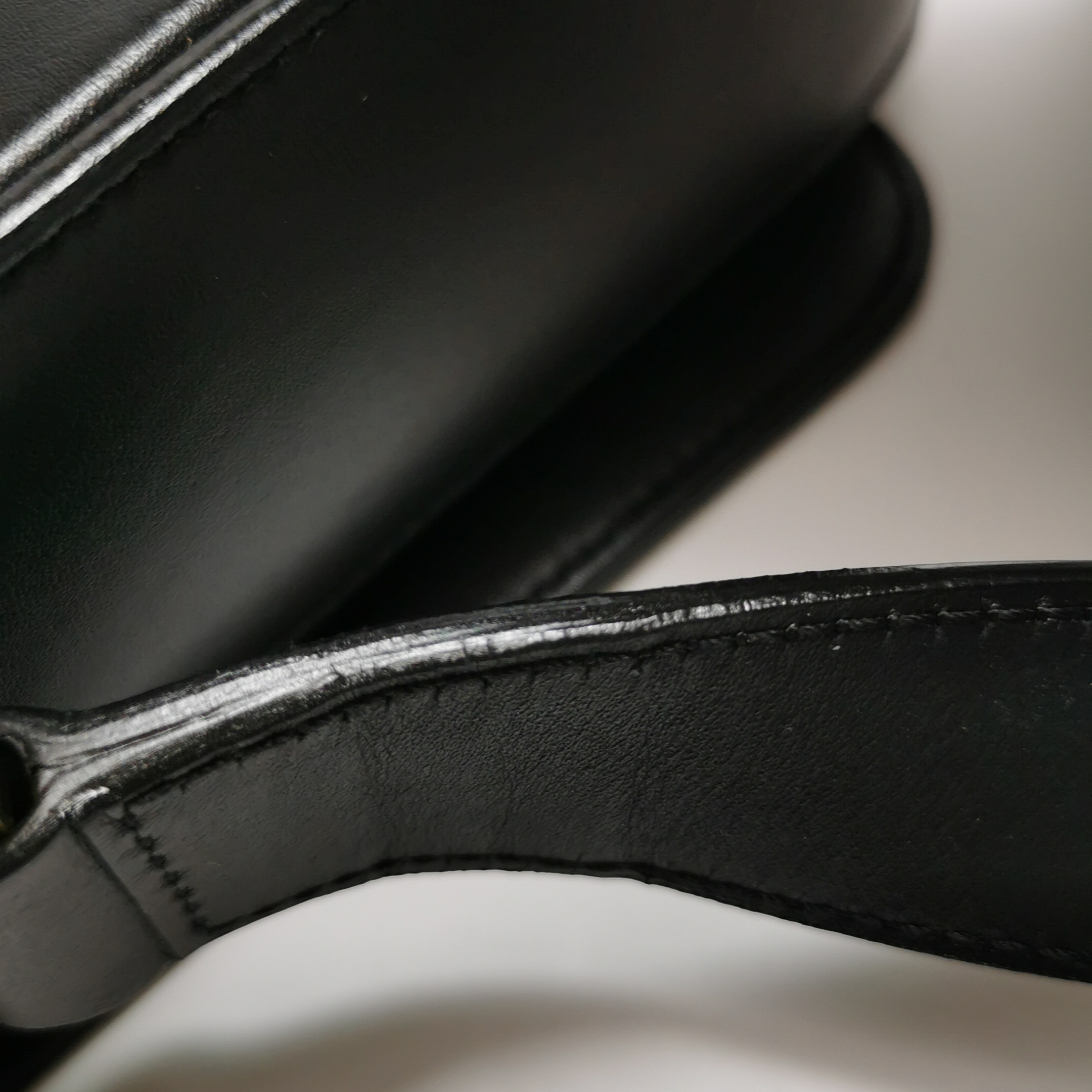 Saint Laurent(YSL) Classic Monogram Universite Messenger Bag Leather Medium — photo 21 of 28
