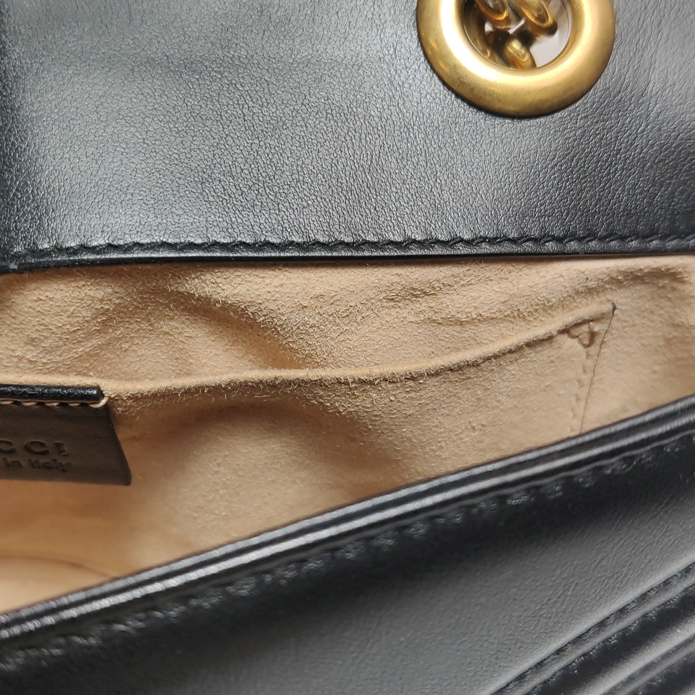 Gucci GG Marmont Flap Bag Matelasse Leather Small — photo 13 of 16