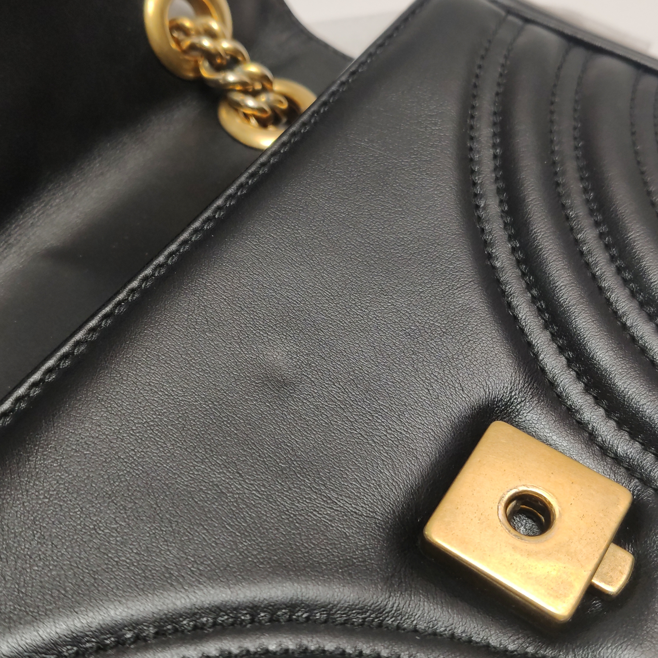 Gucci GG Marmont Flap Bag Matelasse Leather Small — photo 7 of 16