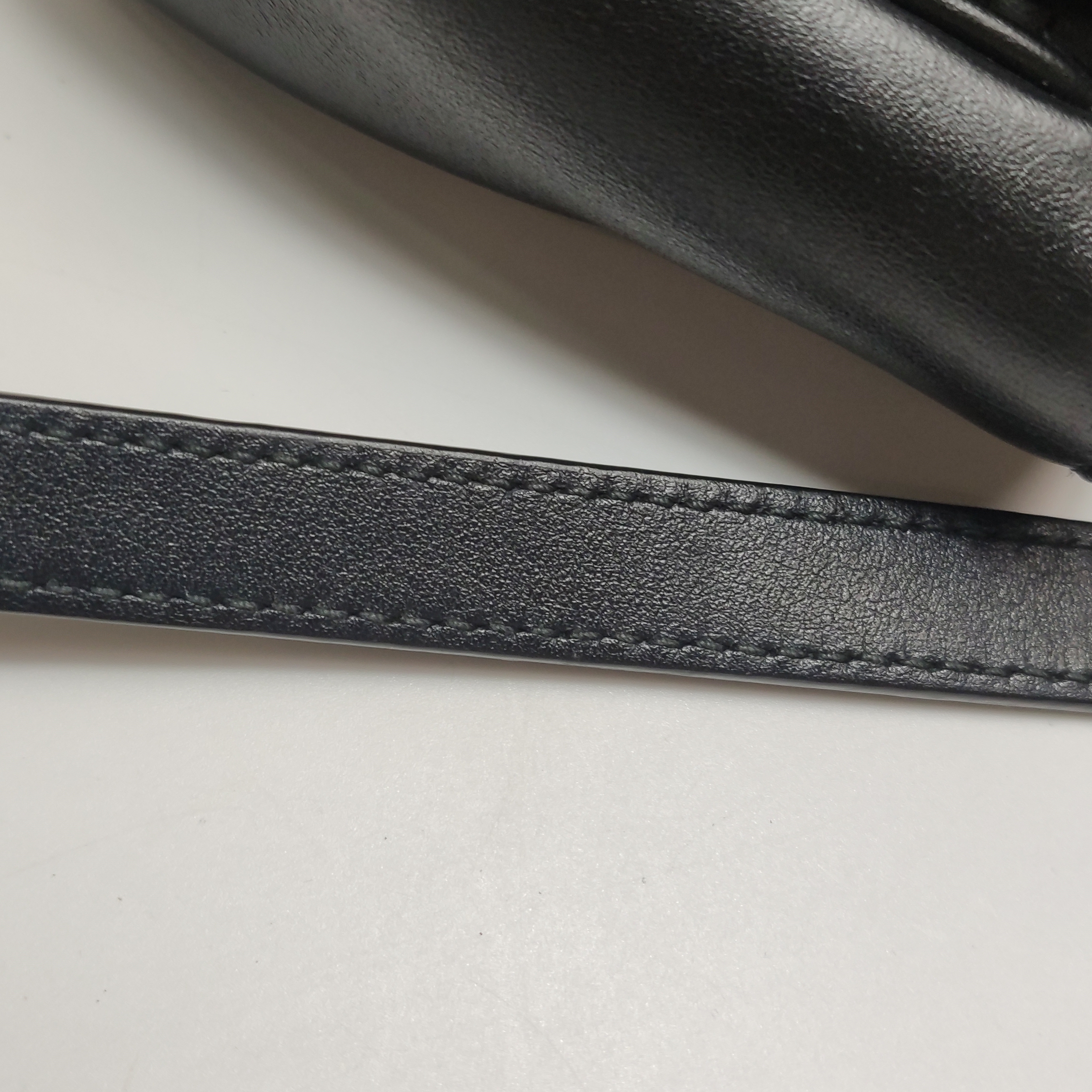 Gucci GG Marmont Flap Bag Matelasse Leather Small — photo 16 of 16
