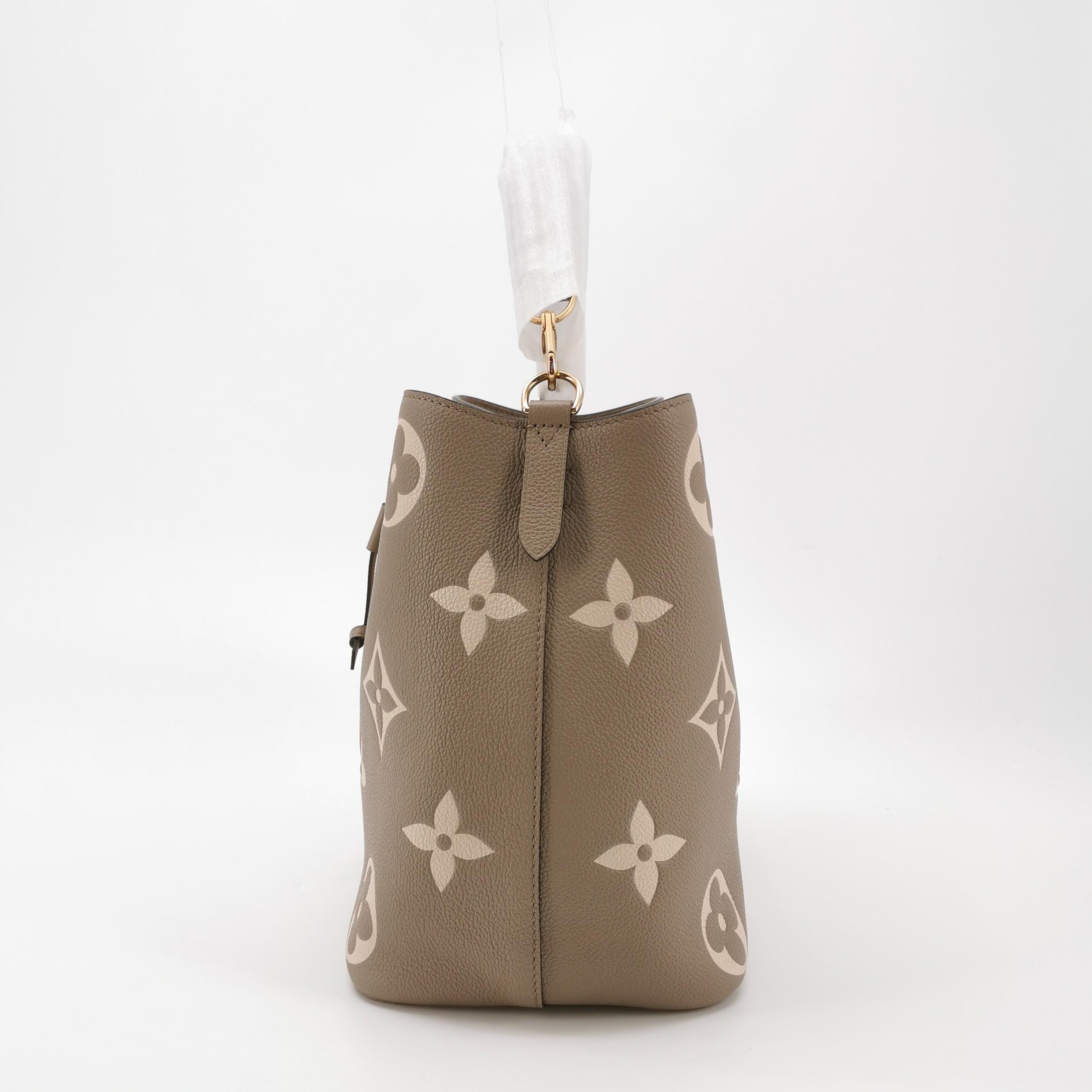 Louis Vuitton(LV) NeoNoe Handbag Bicolor Monogram Empreinte Giant MM — photo 3 of 12