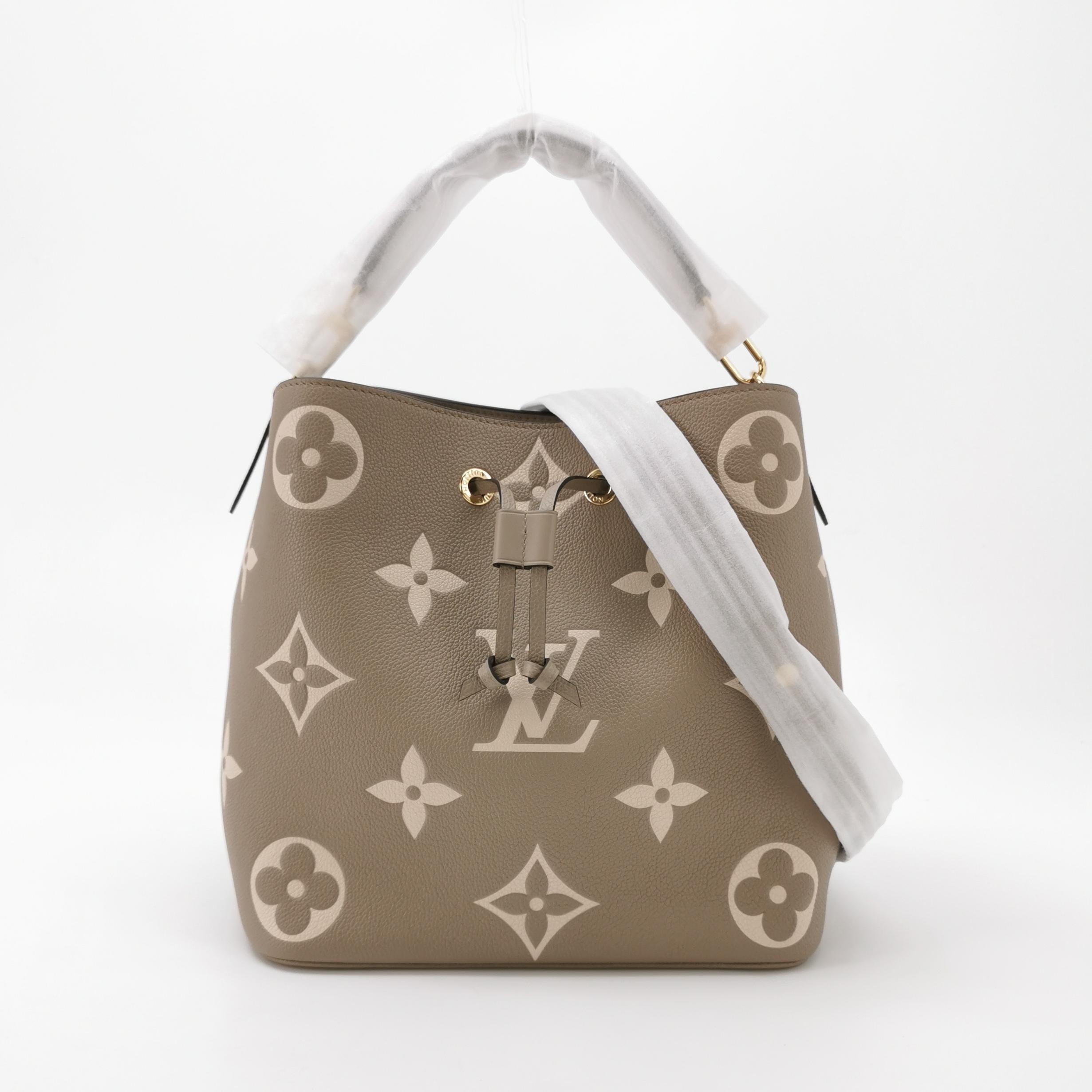 Louis Vuitton(LV) NeoNoe Handbag Bicolor Monogram Empreinte Giant MM — photo 6 of 12