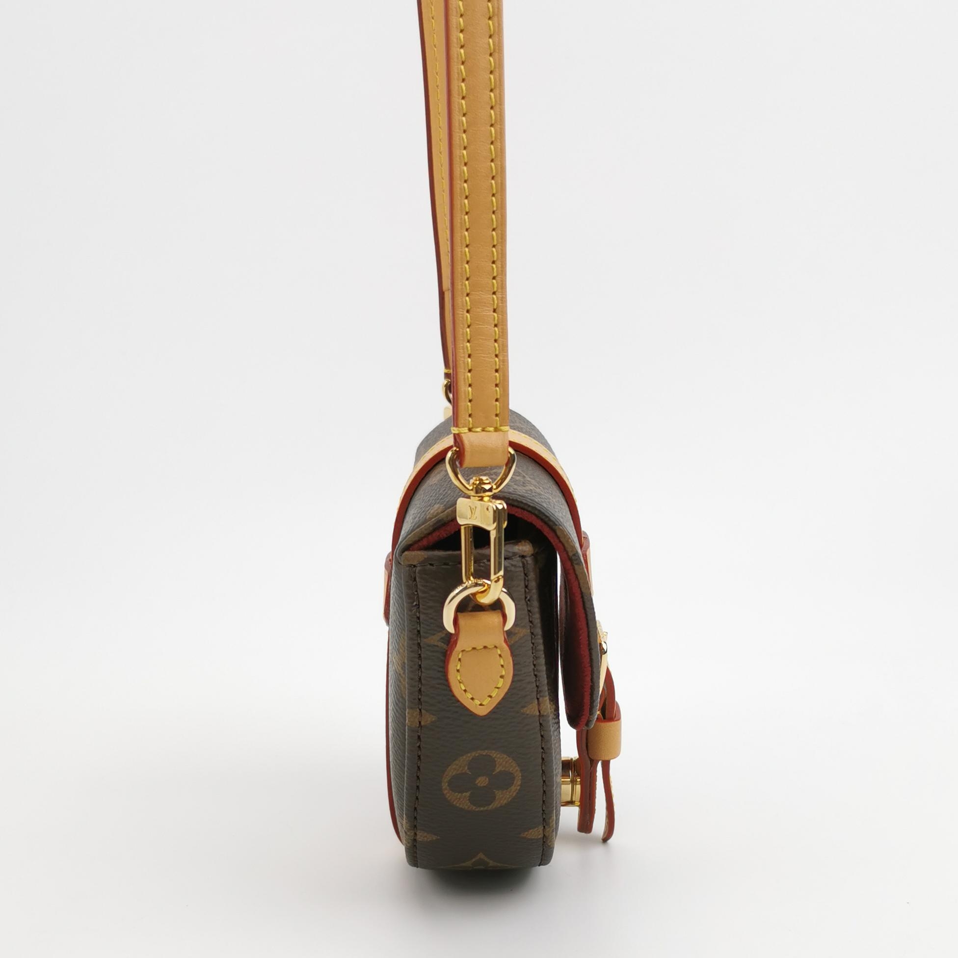 Louis Vuitton(LV) Chantilly NM Handbag Monogram Canvas Micro — photo 4 of 14