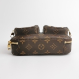 Louis Vuitton(LV) Utility Crossbody Bag Monogram Canvas — thumbnail 6