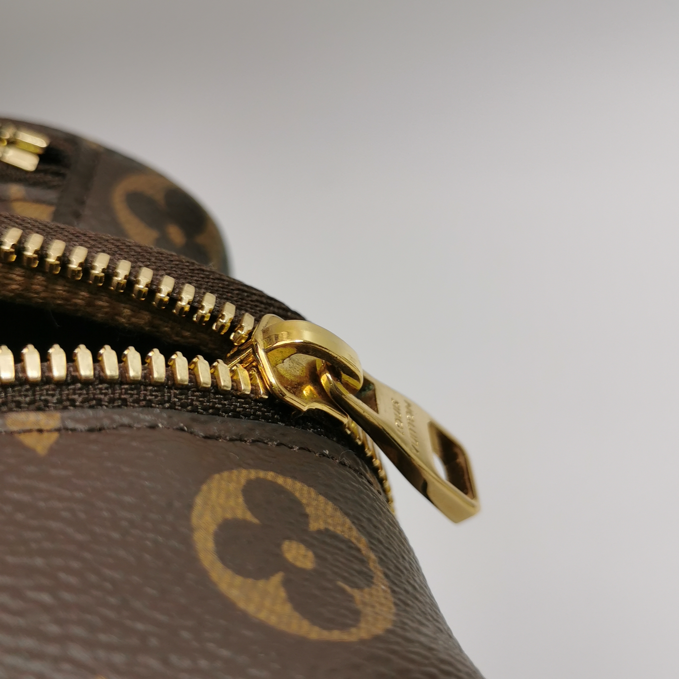 Louis Vuitton(LV) Utility Crossbody Bag Monogram Canvas — photo 15 of 17