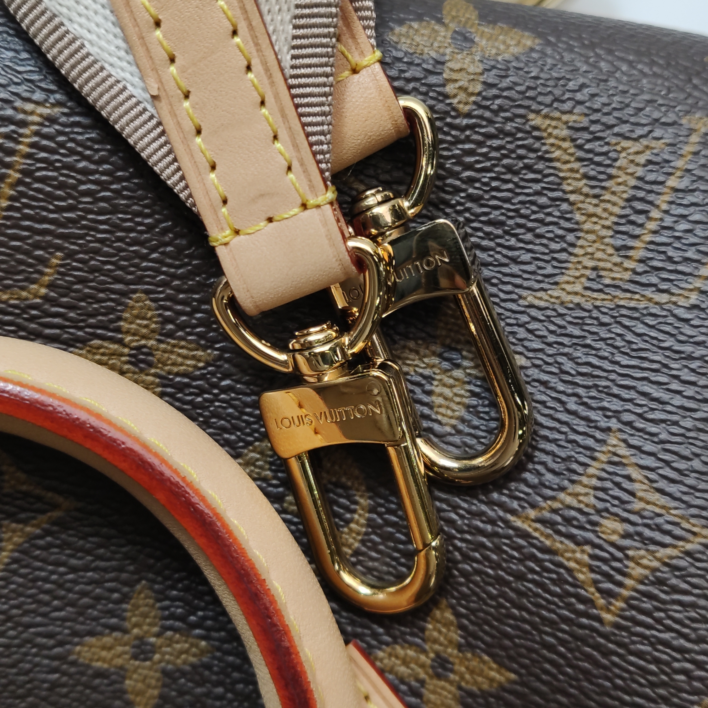  Louis Vuitton(LV) Speedy Bandouliere Bag Monogram Canvas 20 — photo 11 of 16