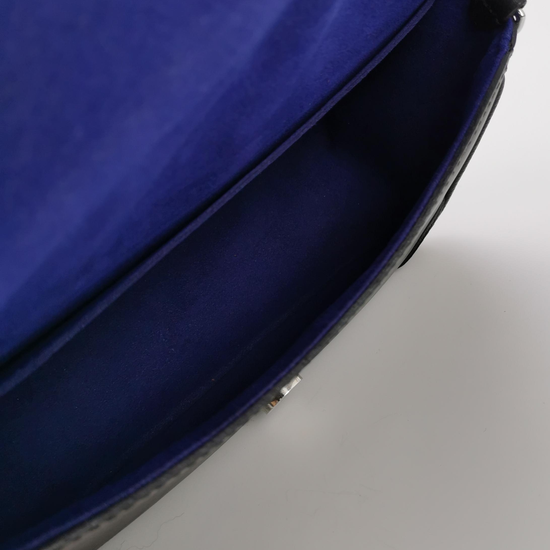 Louis Vuitton(LV) Buci Crossbody Bag Epi Leather — photo 8 of 15