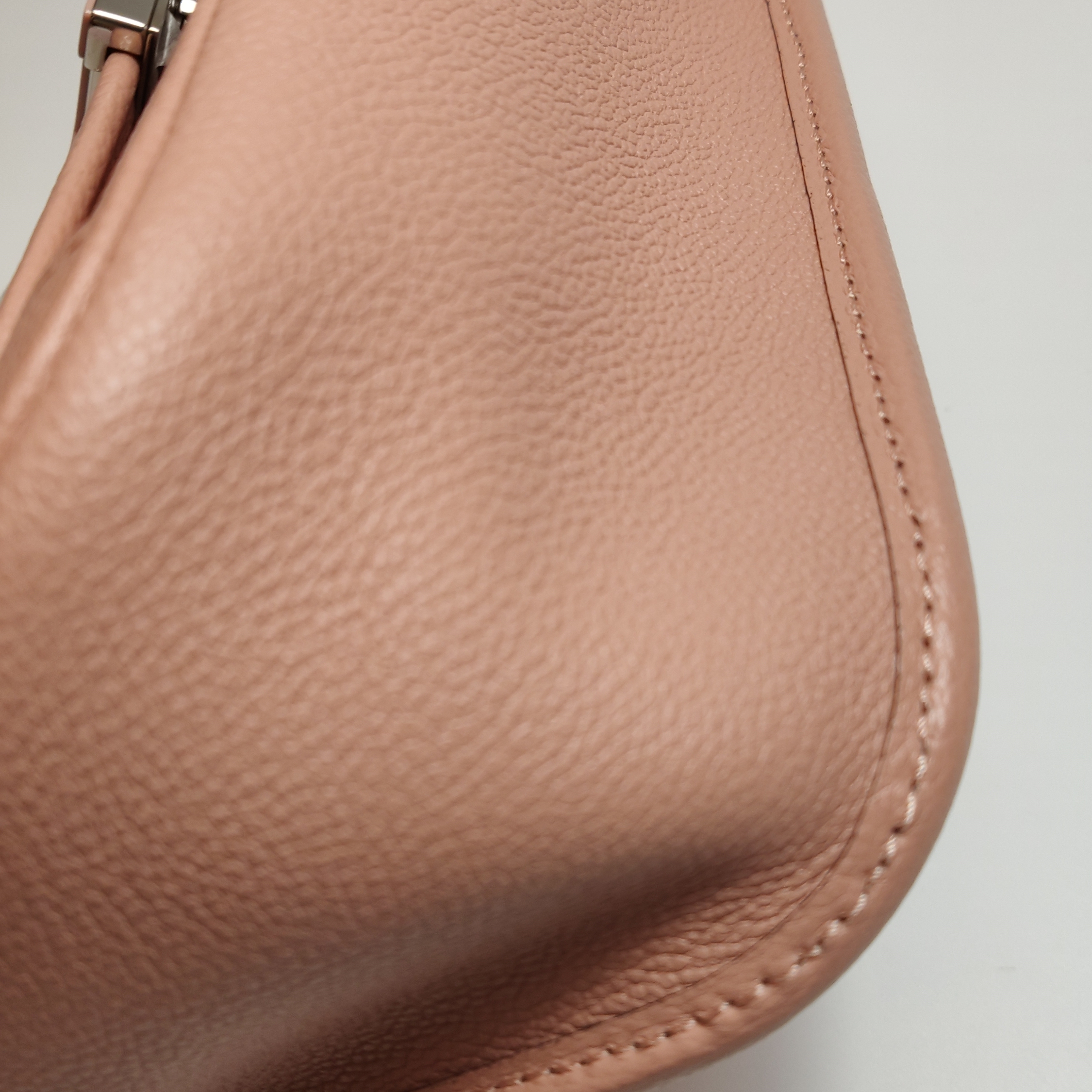 Louis Vuitton(LV) Buci Crossbody Bag Epi Leather — photo 9 of 13