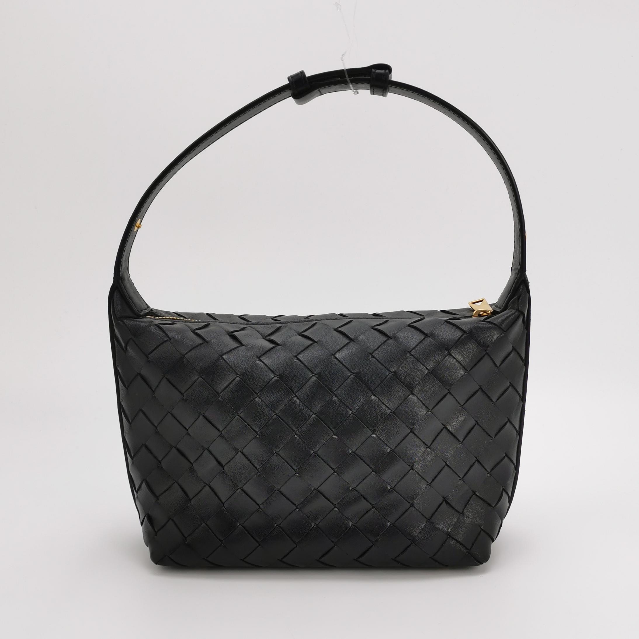 Bottega Veneta(BV) Wallace Shoulder Bag Intrecciato Nappa Mini — photo 5 of 11