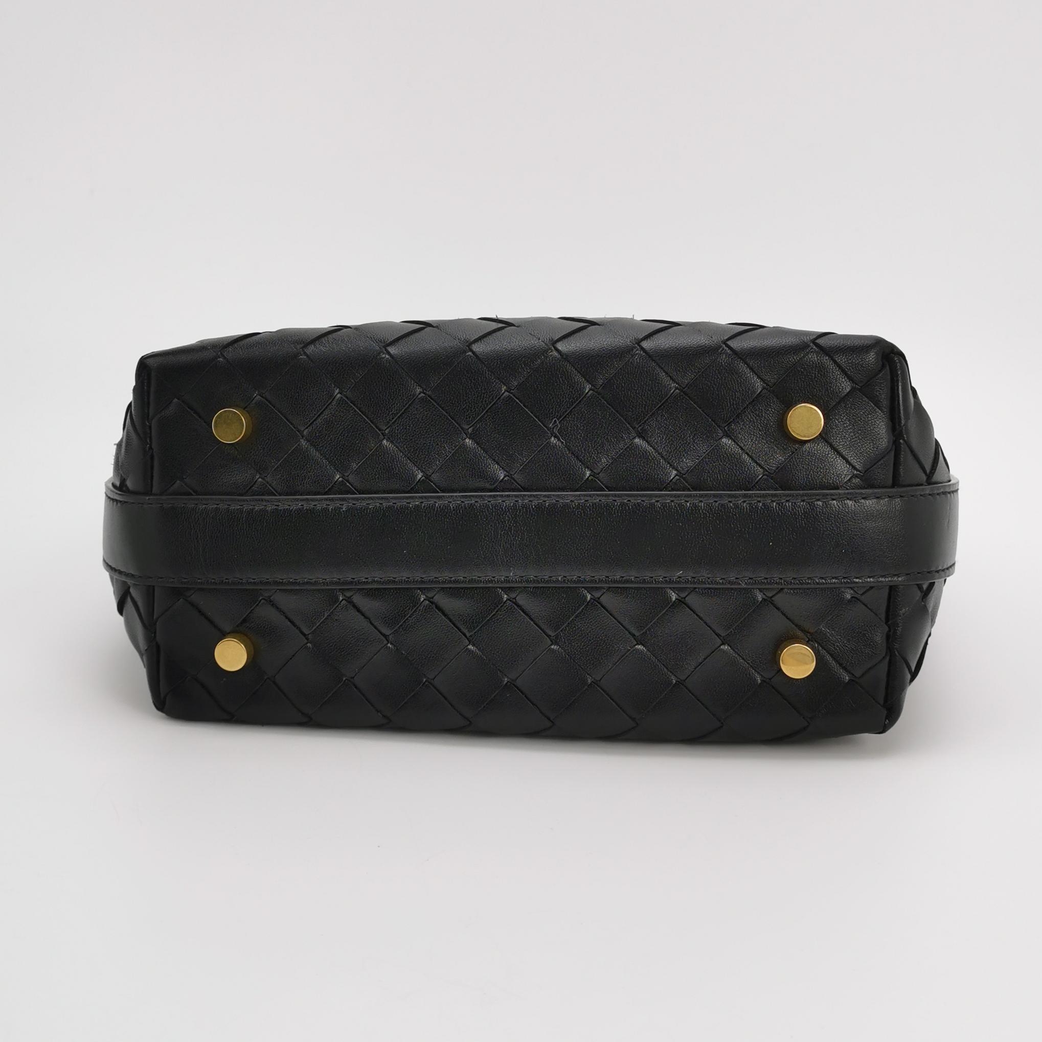 Bottega Veneta(BV) Wallace Shoulder Bag Intrecciato Nappa Mini — photo 6 of 11