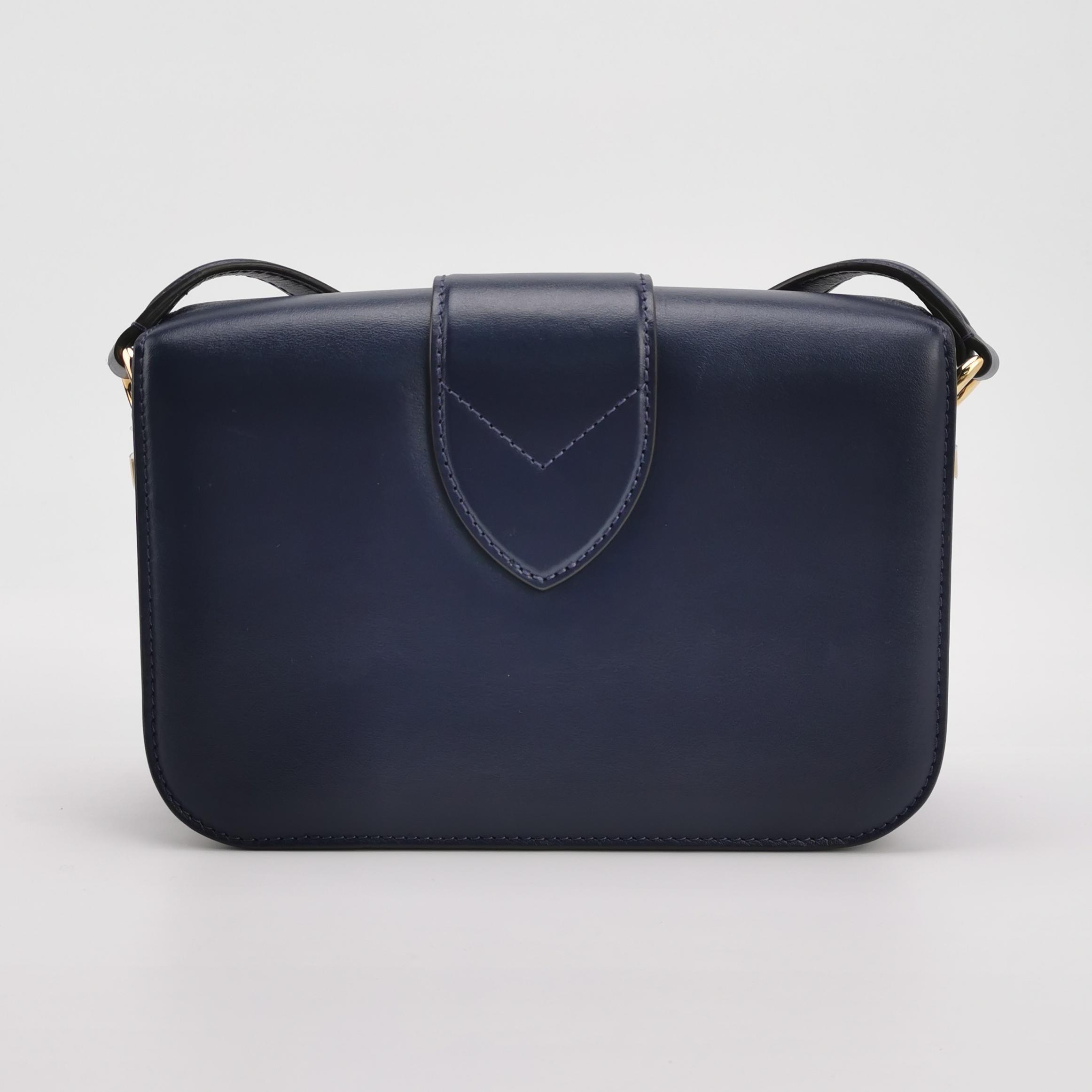 Louis Vuitton(LV) LV Pont 9 Bag Leather — photo 5 of 12